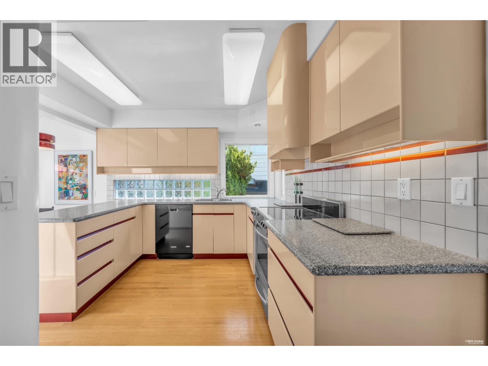 870 Leyland Street Property Photo 19