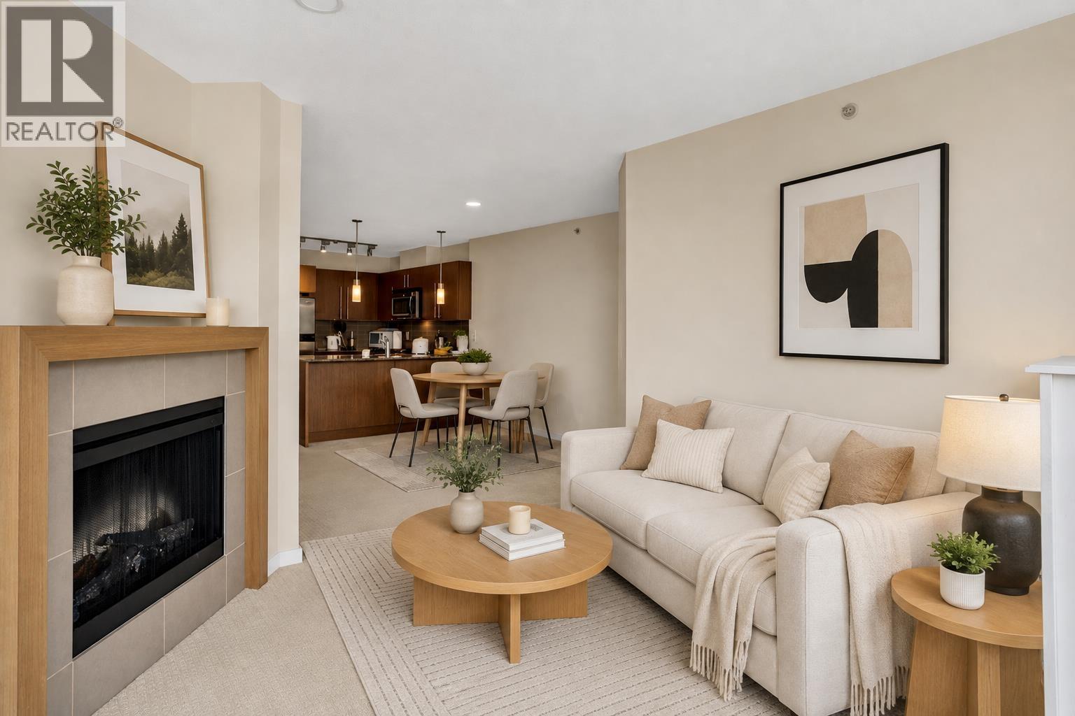 905 4888 Brentwood Drive Photo de la propriété 1