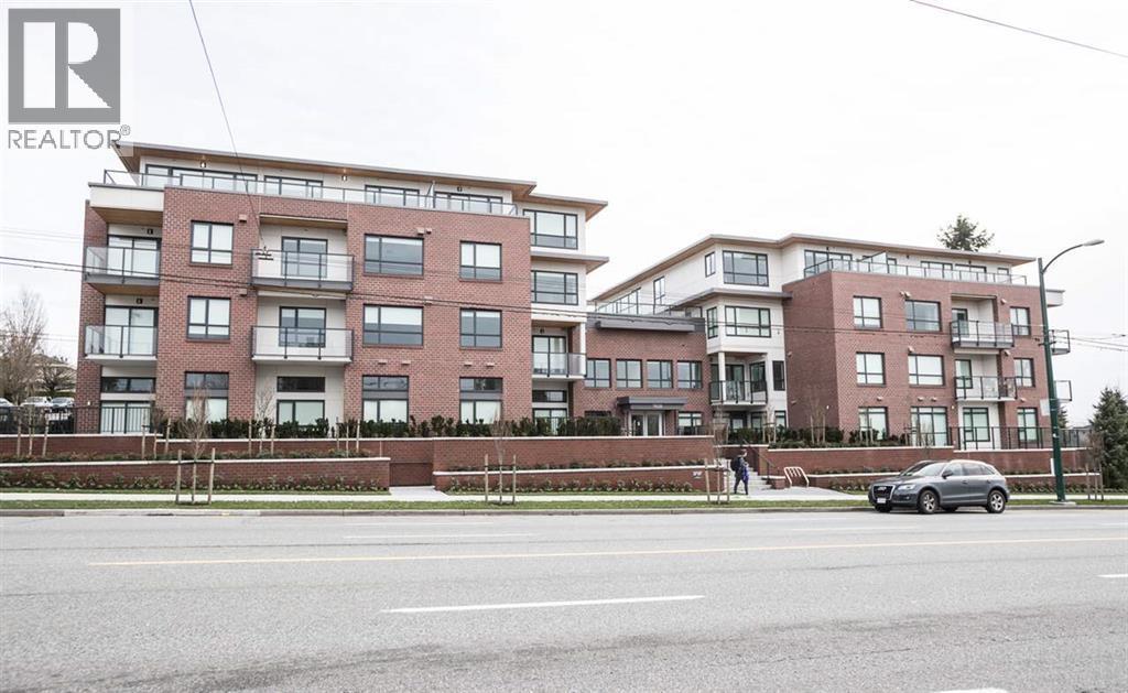 121 7828 Granville Street Property Photo 2