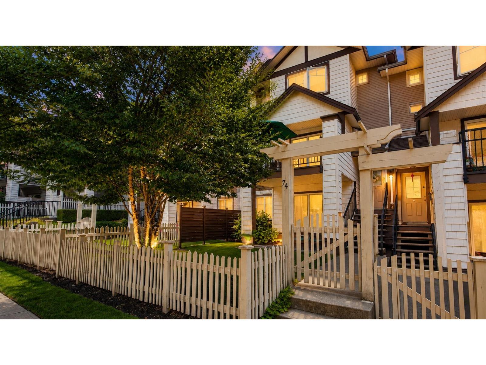 74 4401 Blauson Boulevard Property Photo 1