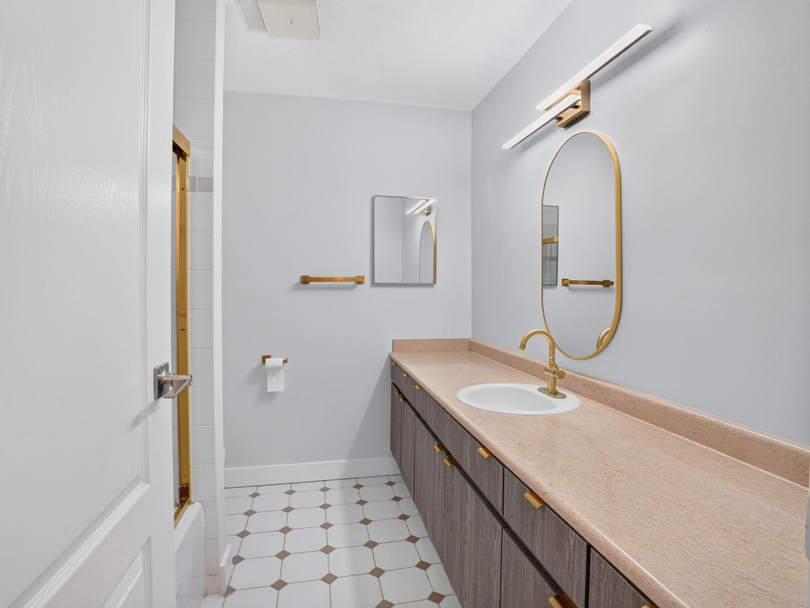 204 15176 Buena Vista Avenue Property Photo 24