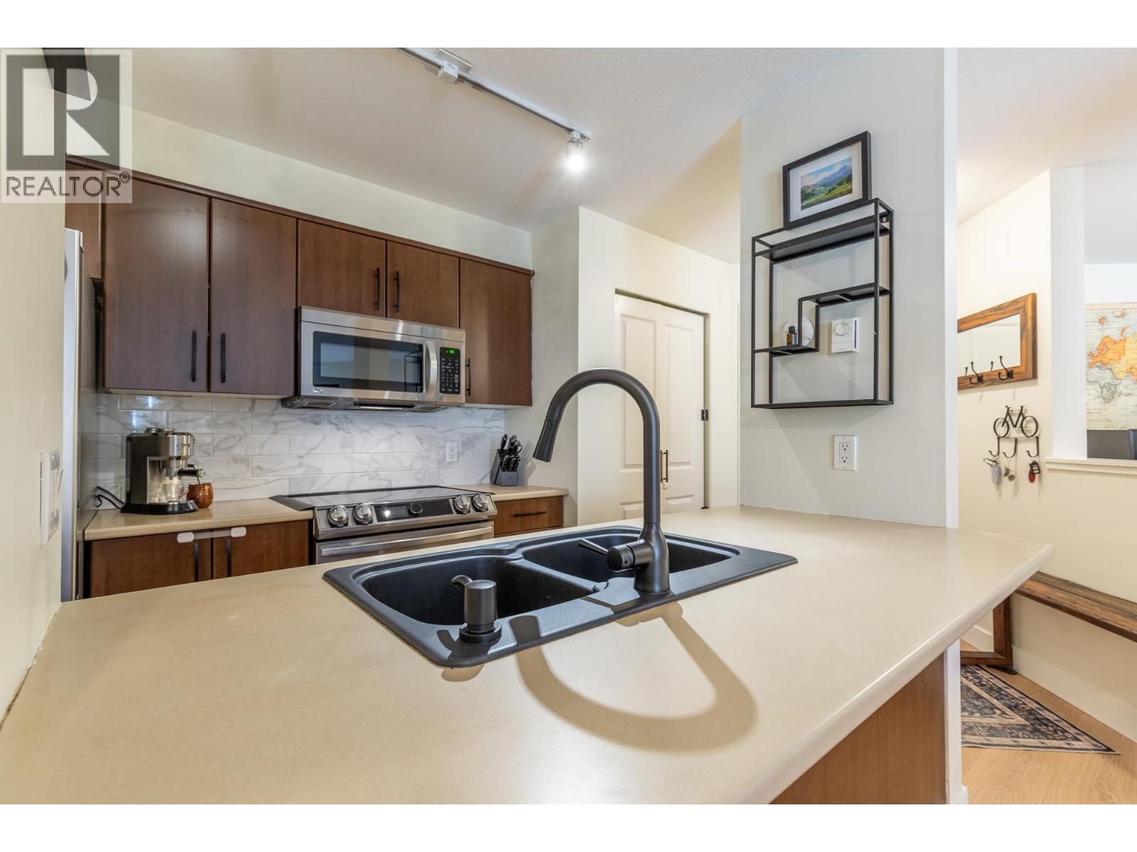 111 12238 224 Street Property Photo 6