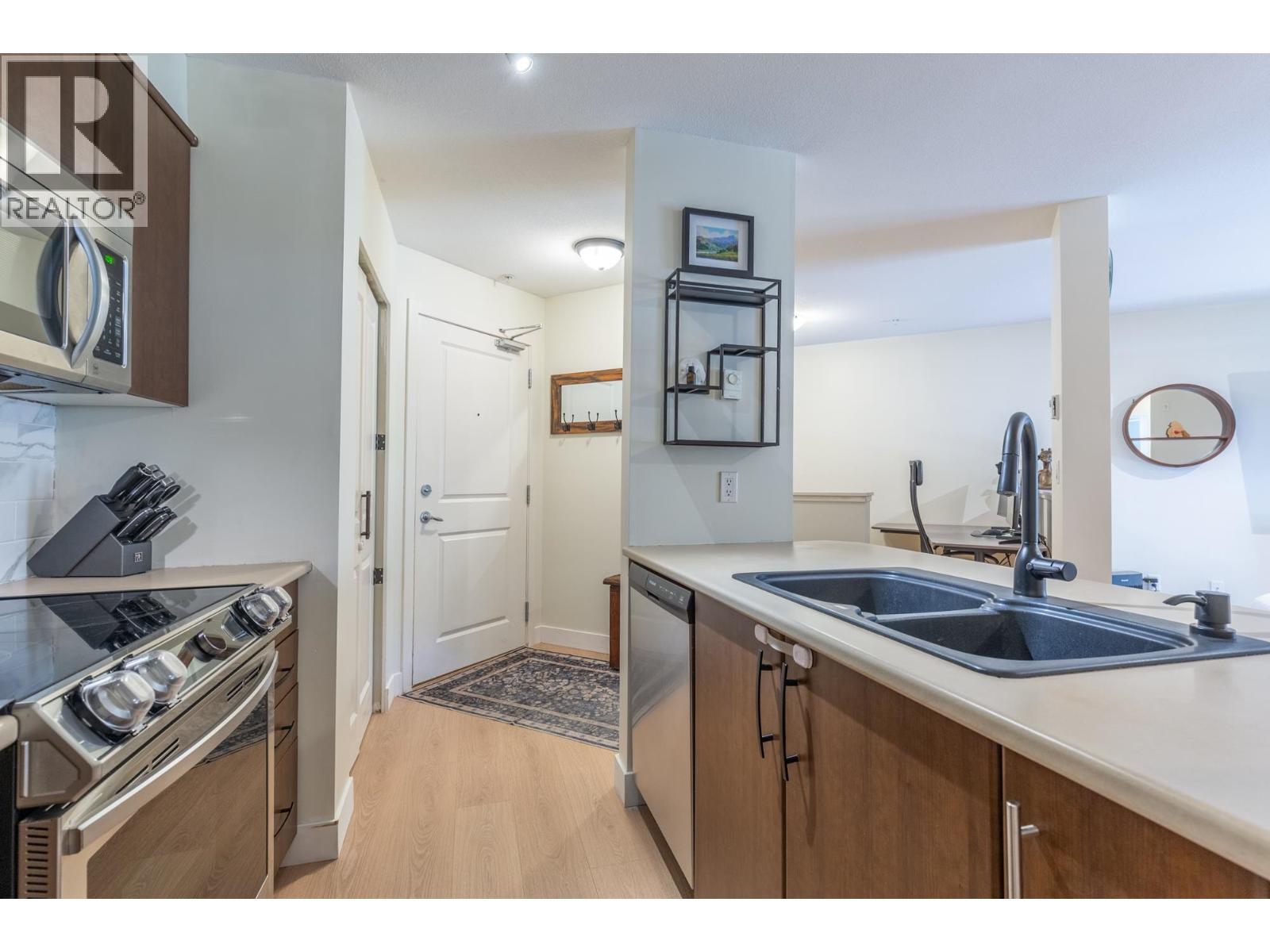 111 12238 224 Street Property Photo 10