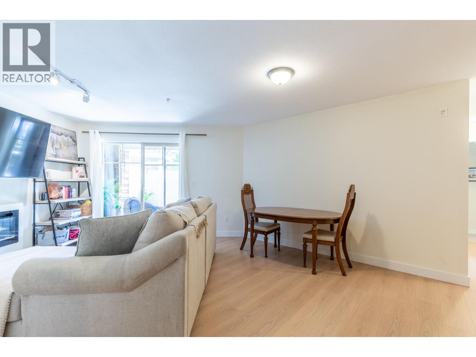 111 12238 224 Street Property Photo 12