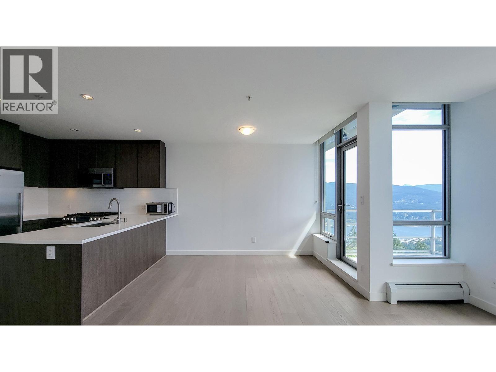 1507 9060 University Crescent Property Photo 6