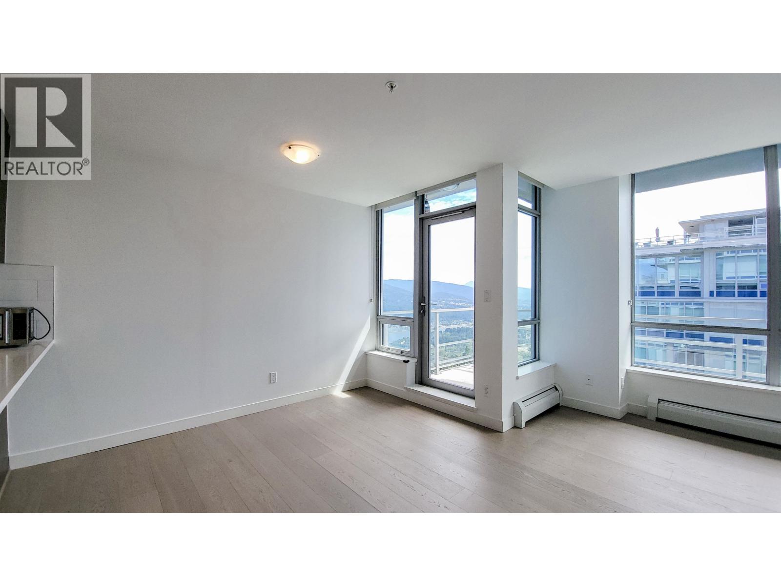 1507 9060 University Crescent Property Photo 9