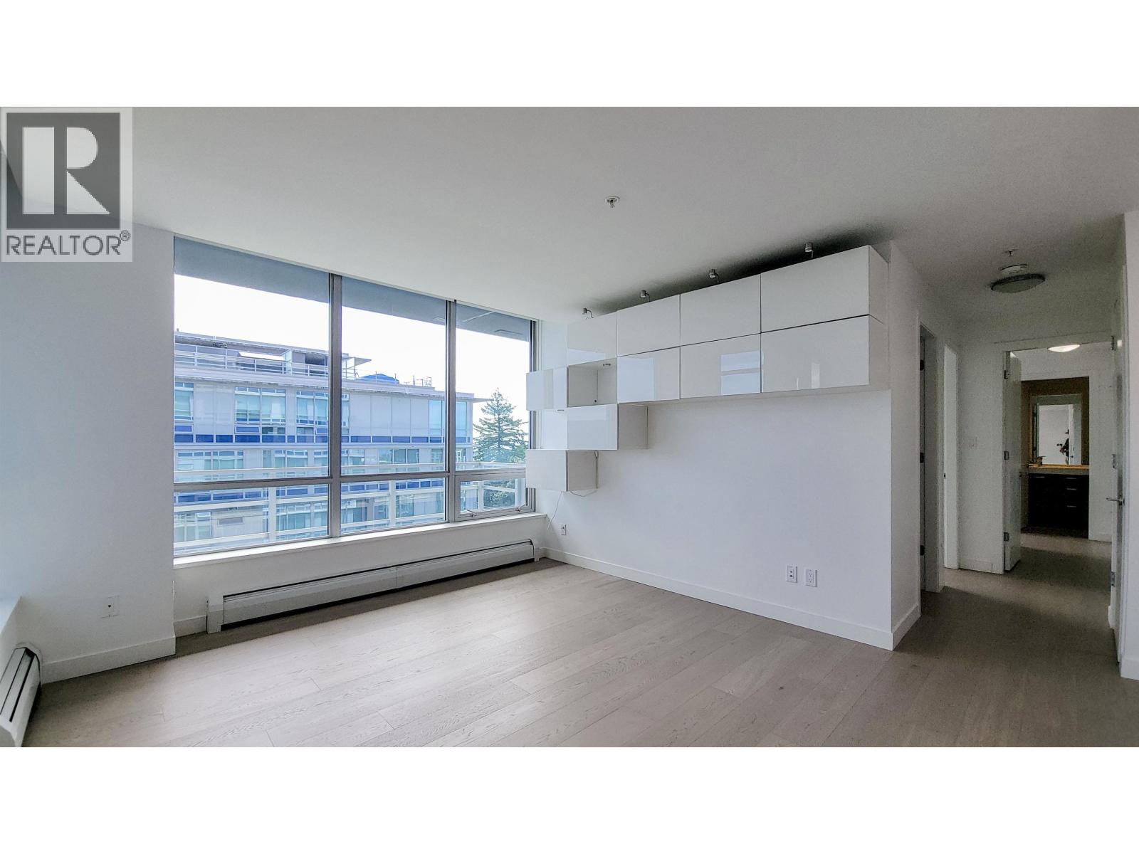 1507 9060 University Crescent Property Photo 12