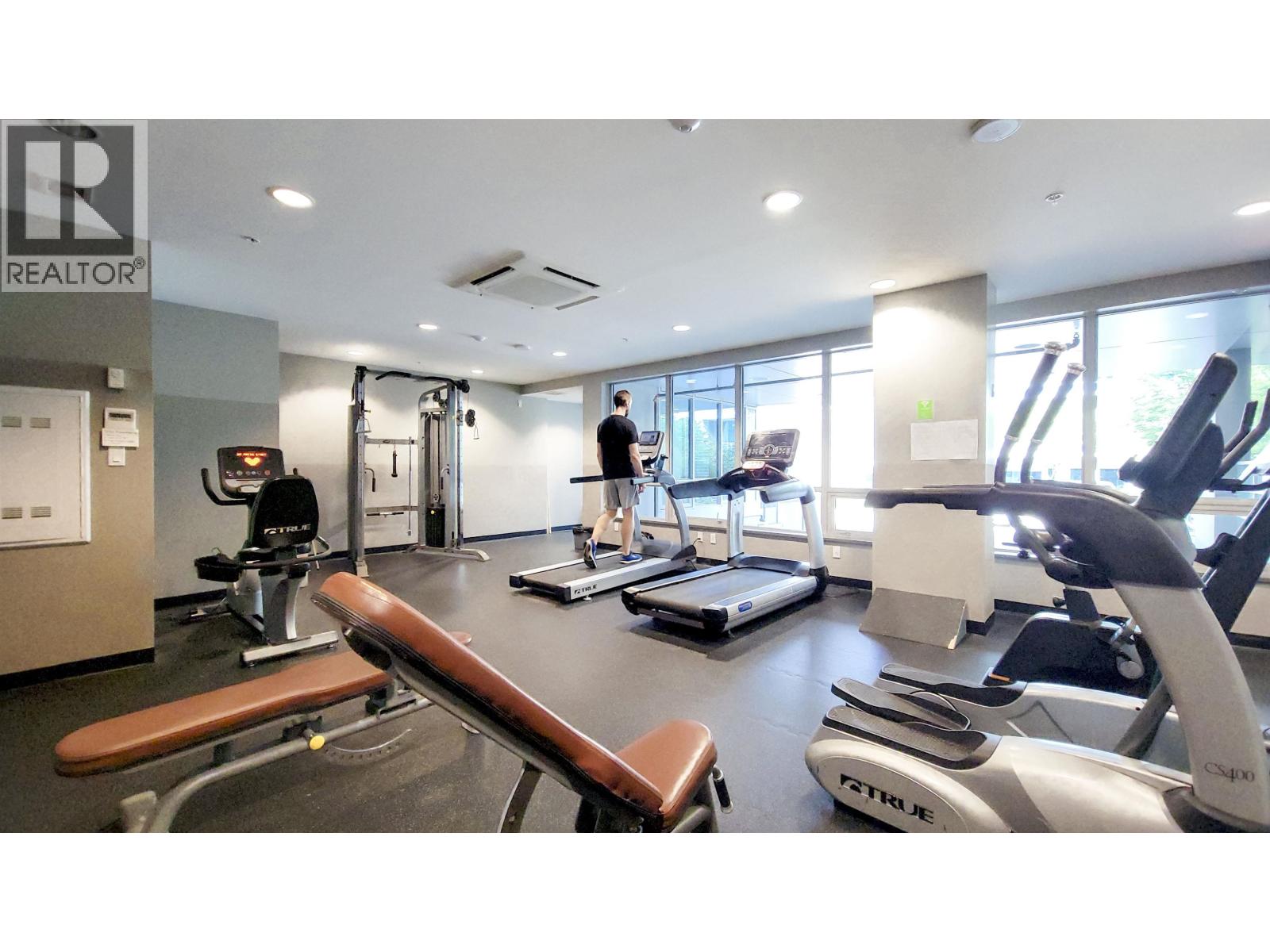 1507 9060 University Crescent Property Photo 30