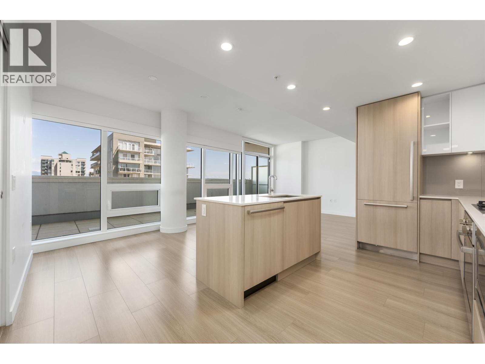 1403 618 Carnarvon Street Property Photo 4