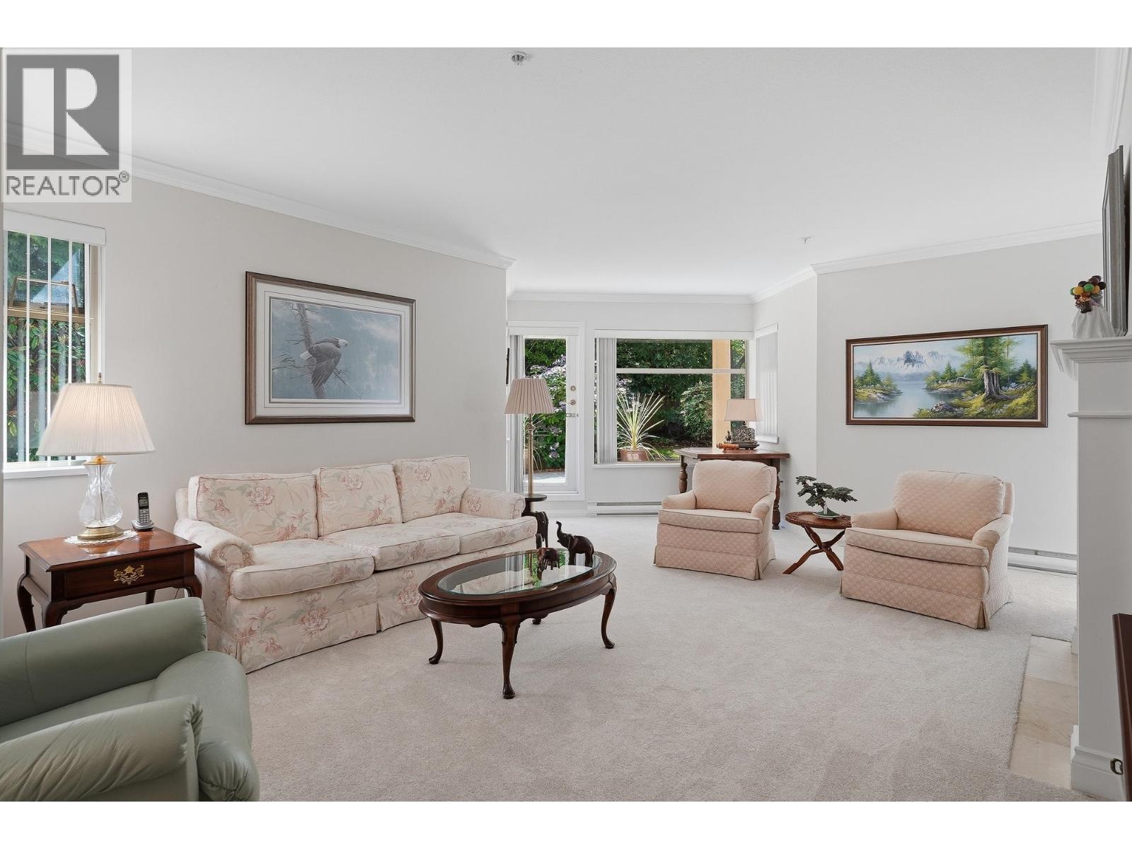 103 1118 55 Street Property Photo 2