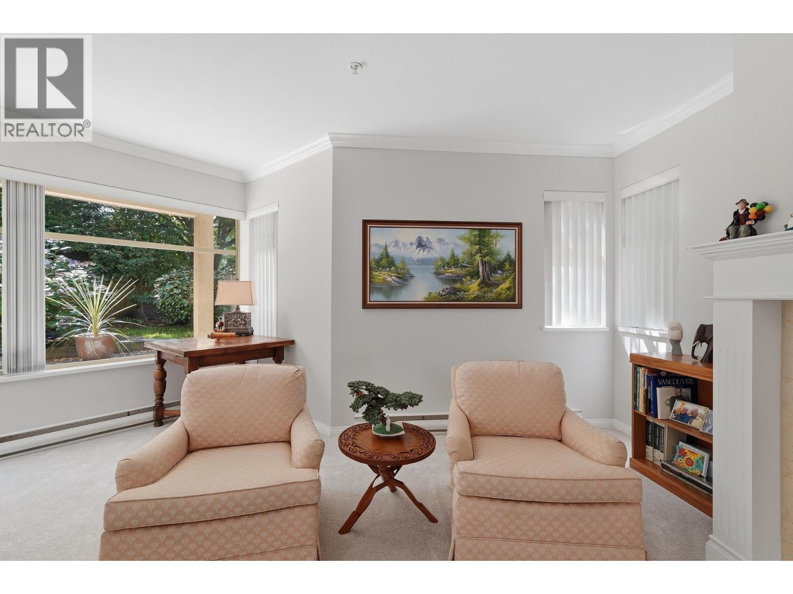 103 1118 55 Street Property Photo 5