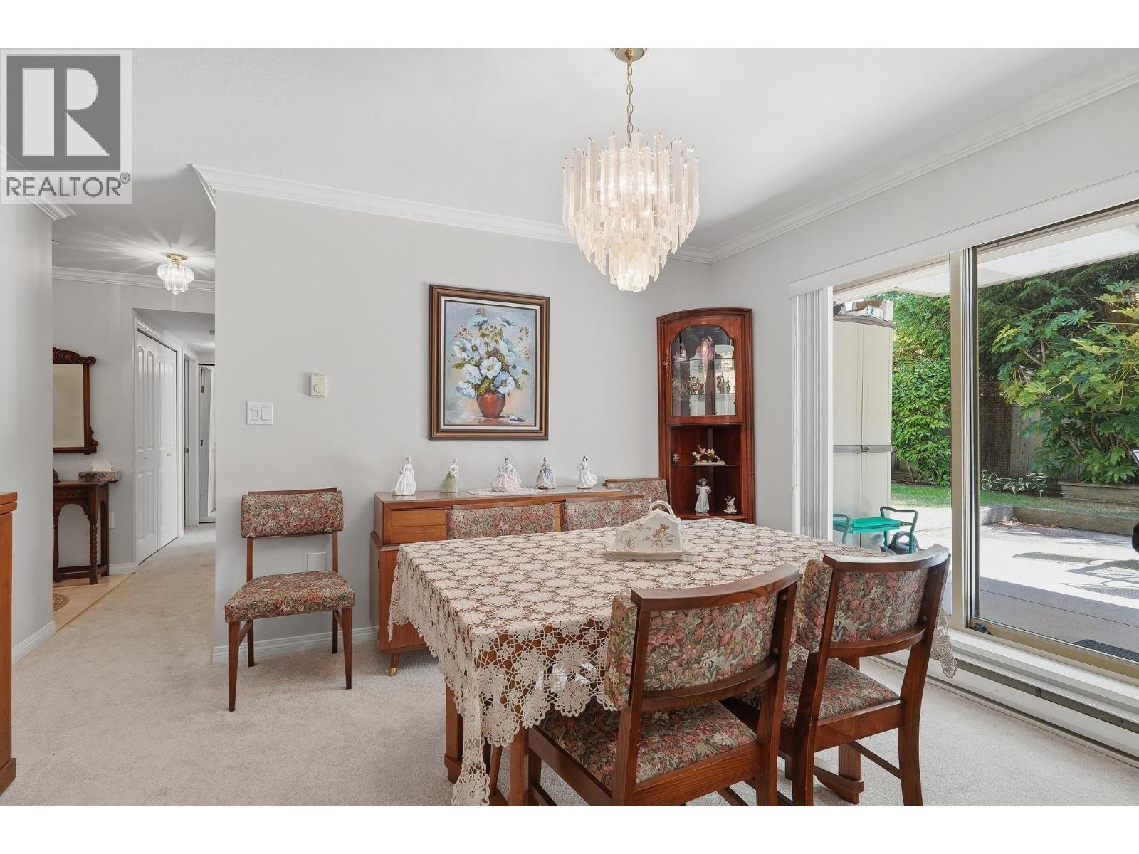 103 1118 55 Street Property Photo 8