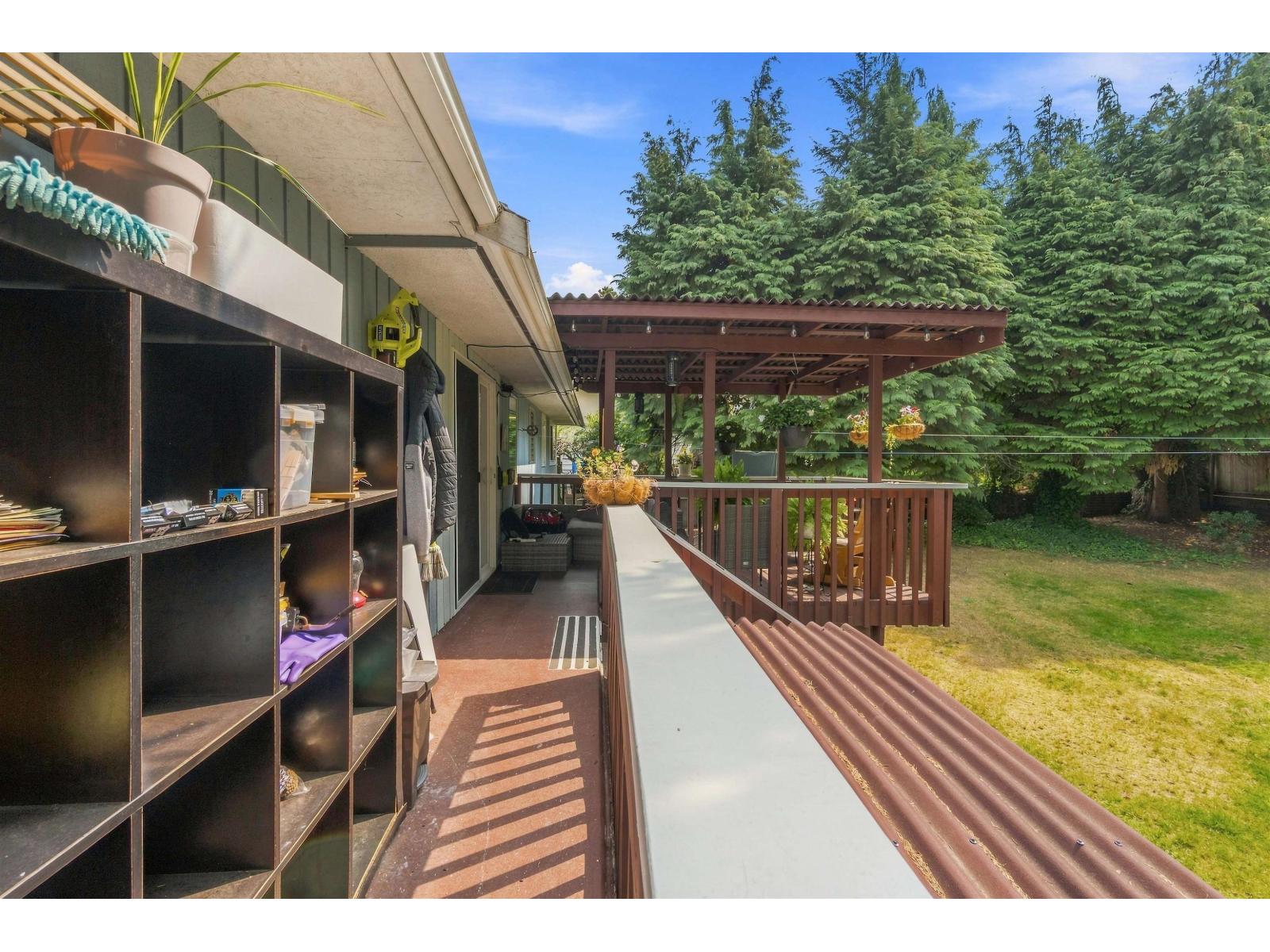 11570 94 Avenue Property Photo 35