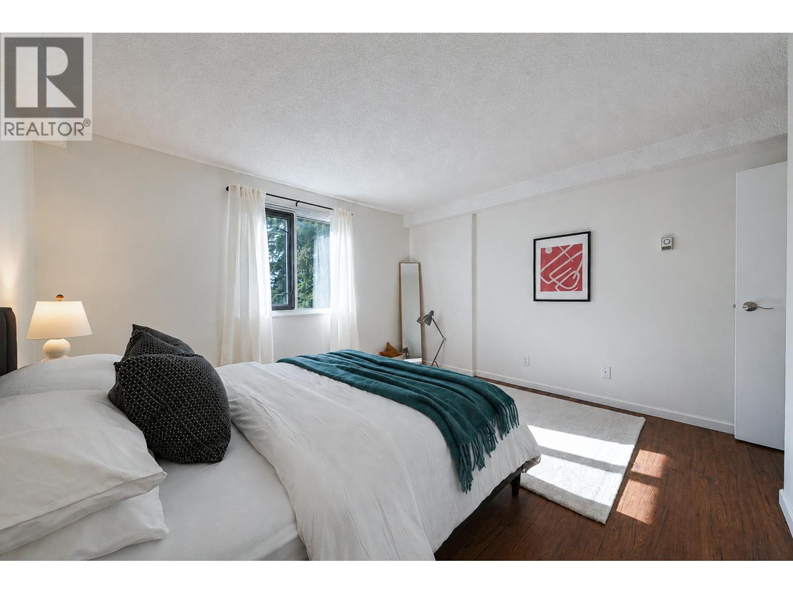 905 9541 Erickson Drive Property Photo 9