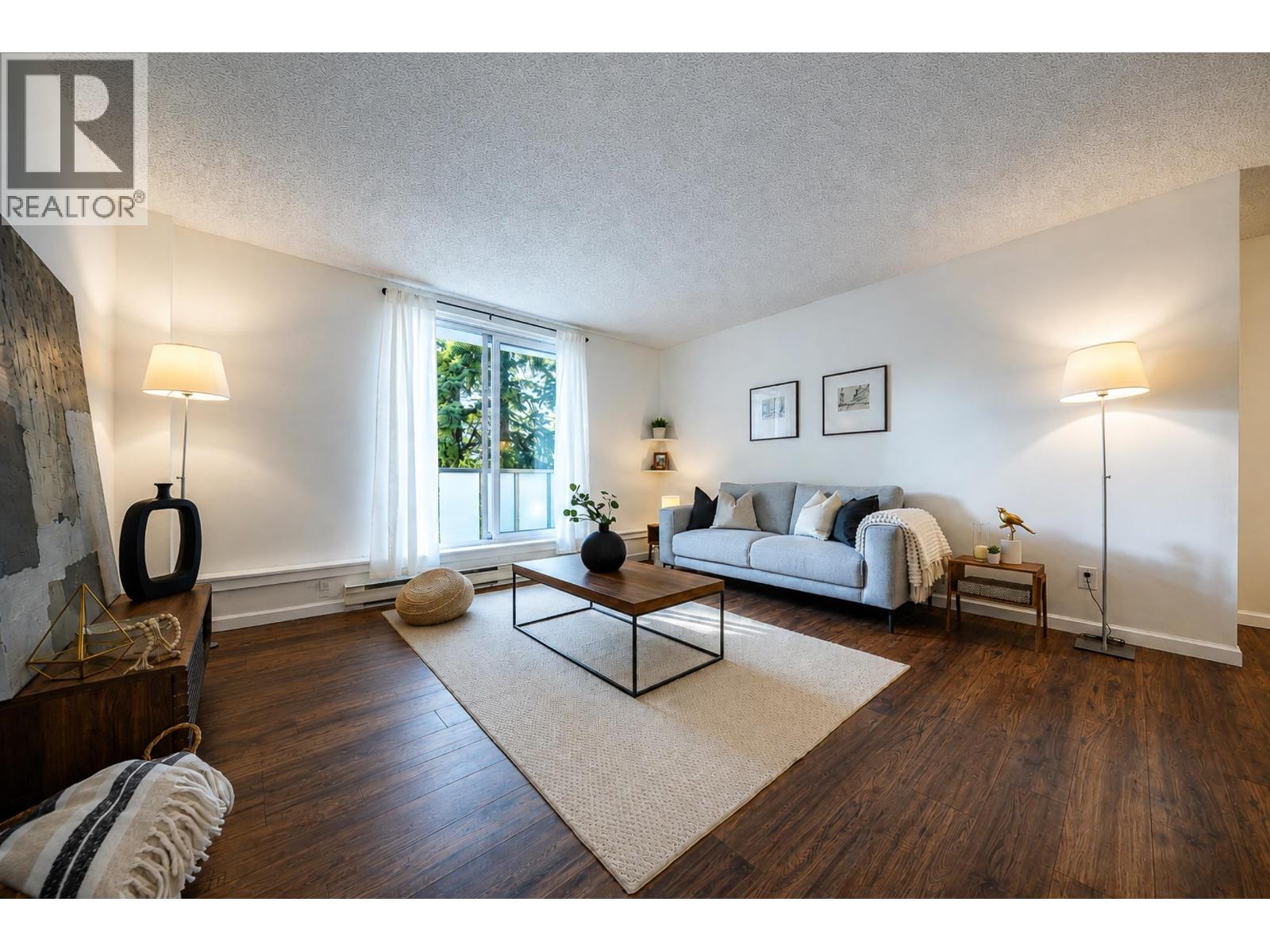 905 9541 Erickson Drive Property Photo 11