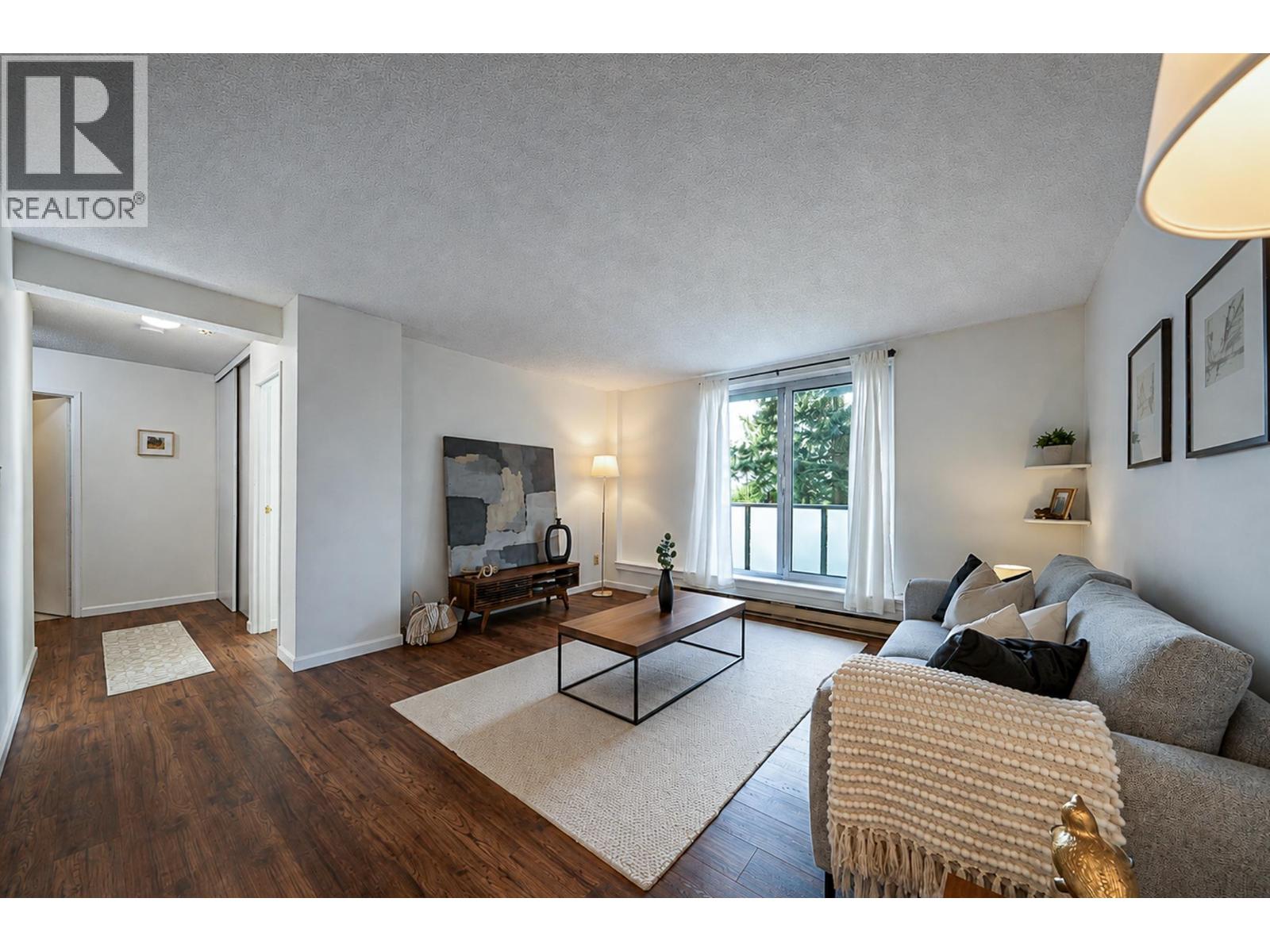 905 9541 Erickson Drive Property Photo 12