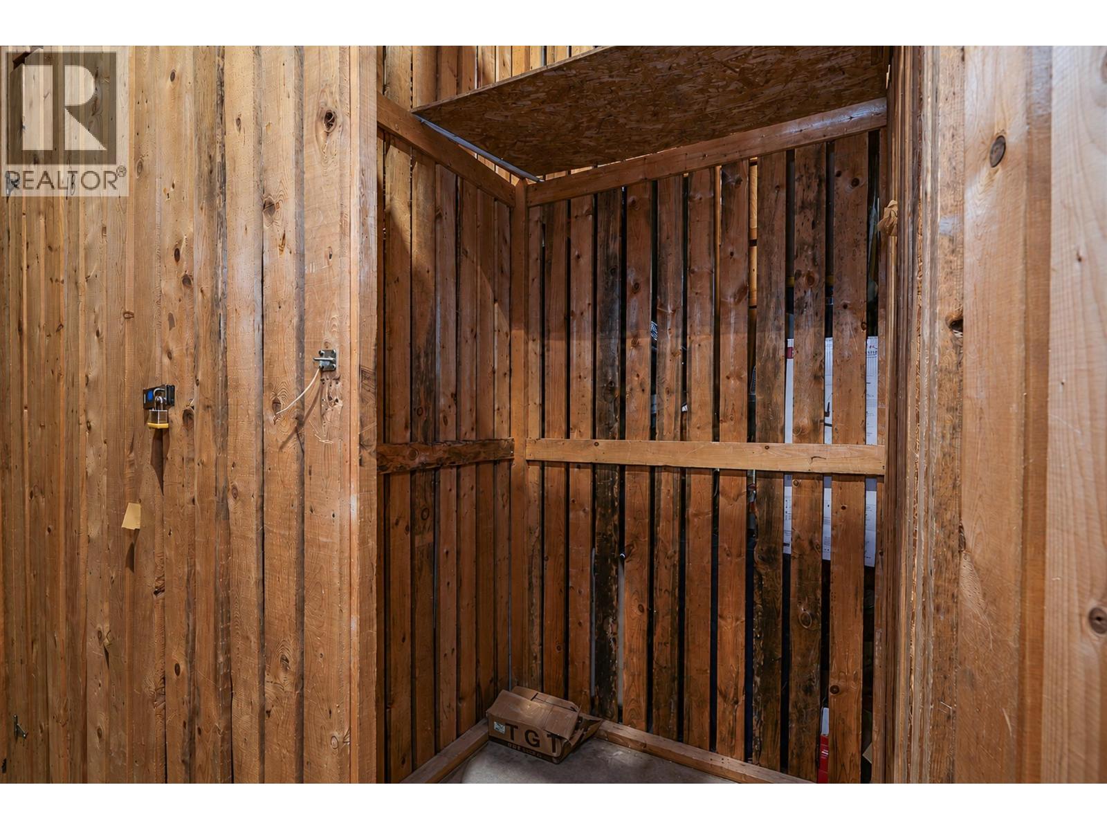 905 9541 Erickson Drive Property Photo 24