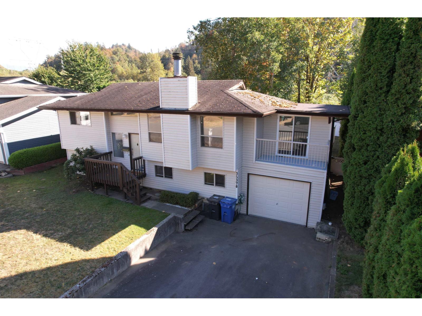 35378 Wells Gray Avenue Property Photo 1