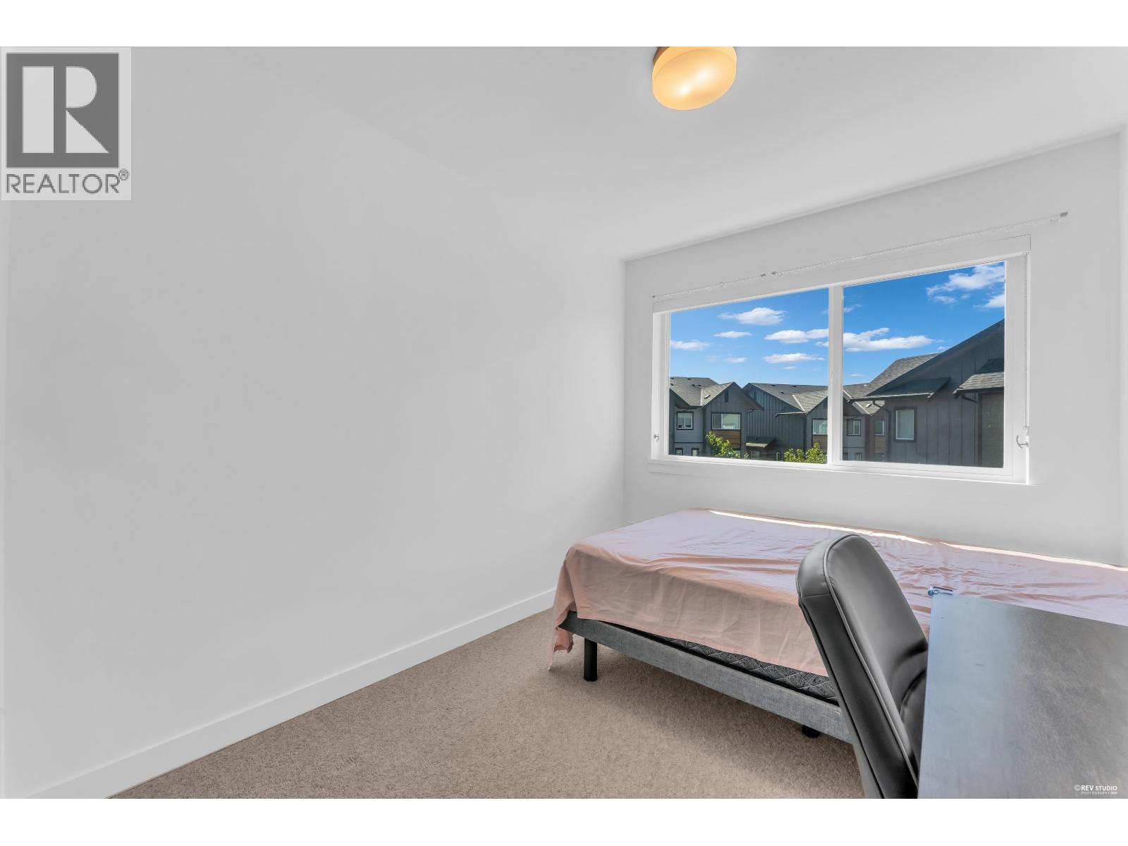 34 4292 Wolf Way Property Photo 16