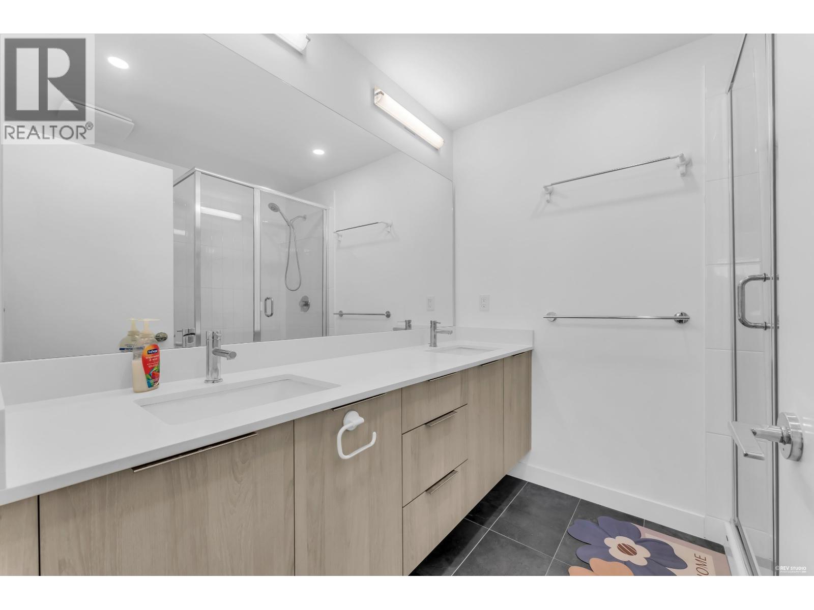 34 4292 Wolf Way Property Photo 22