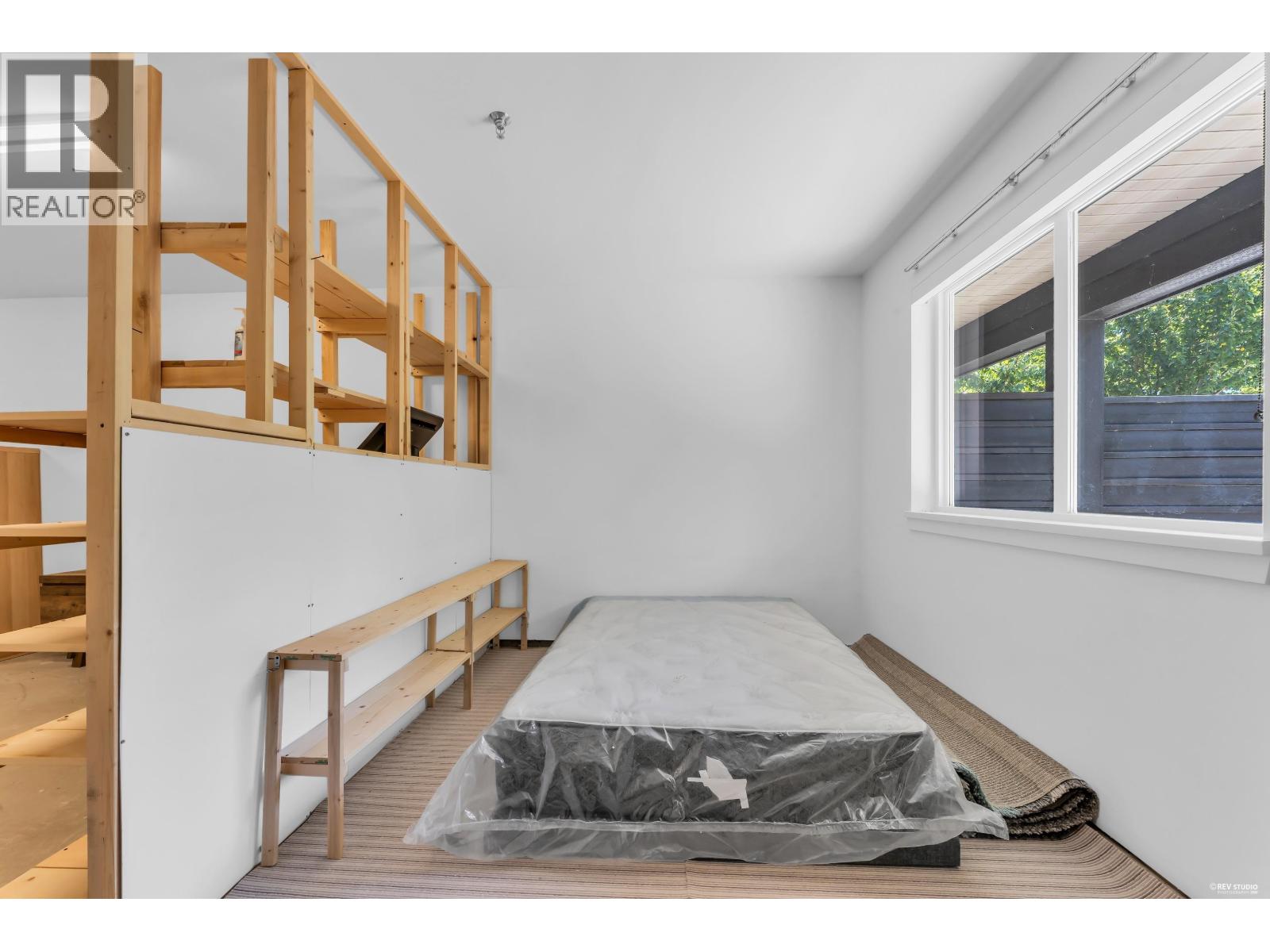 34 4292 Wolf Way Property Photo 23
