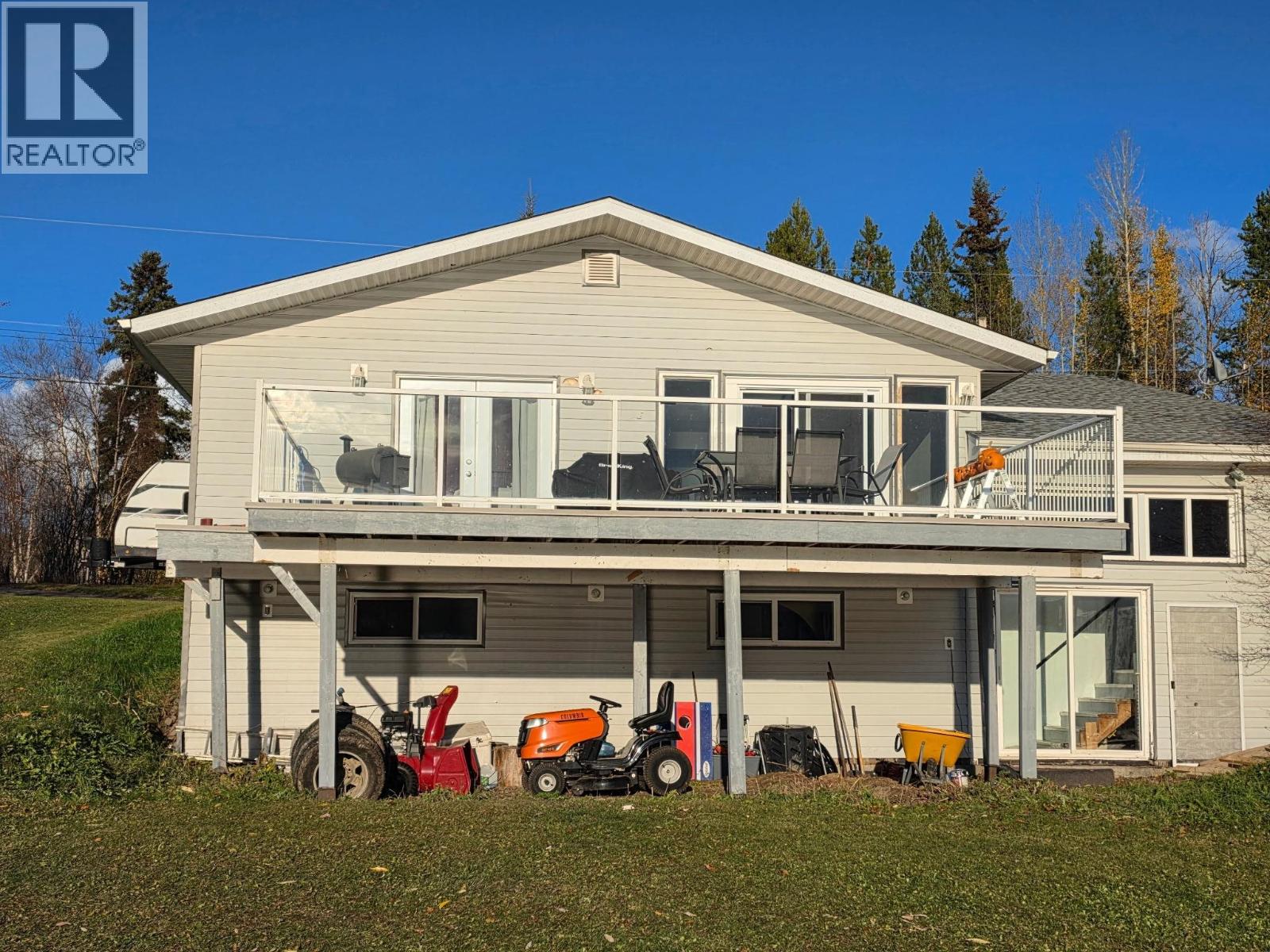 2055 Gerow Island Road Property Photo 1