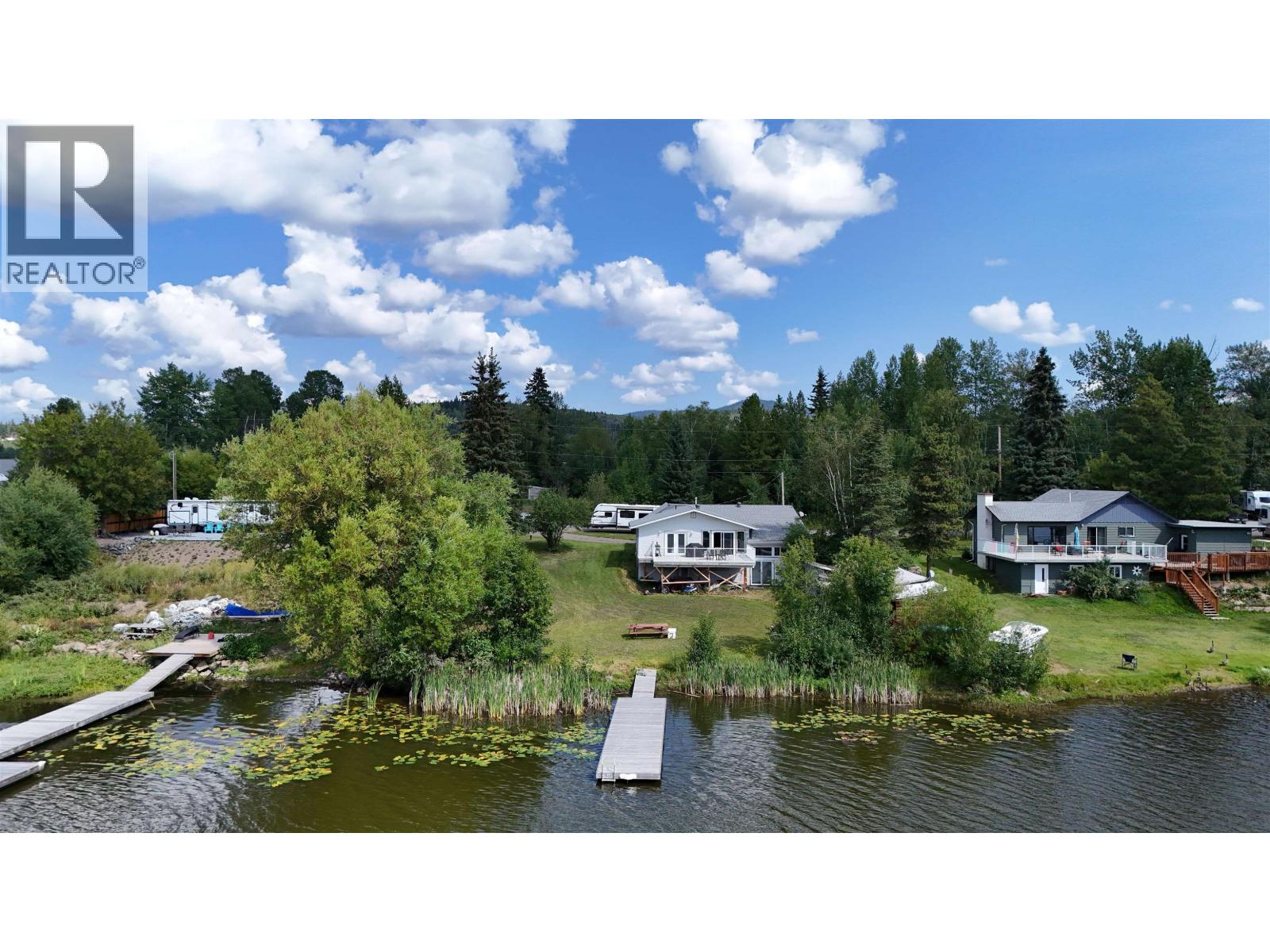 2055 Gerow Island Road Property Photo 3