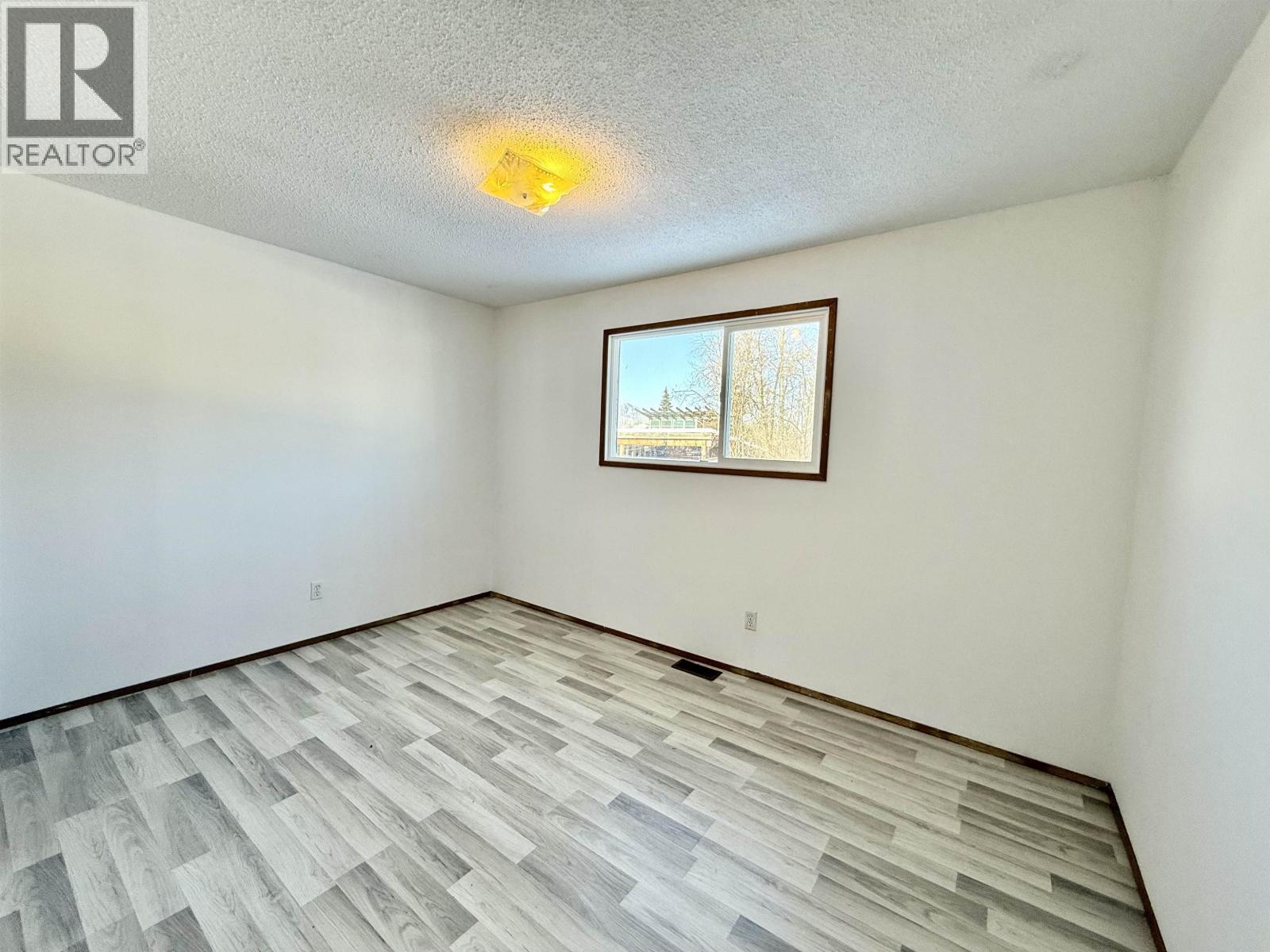 2131 24th Avenue Property Photo 6