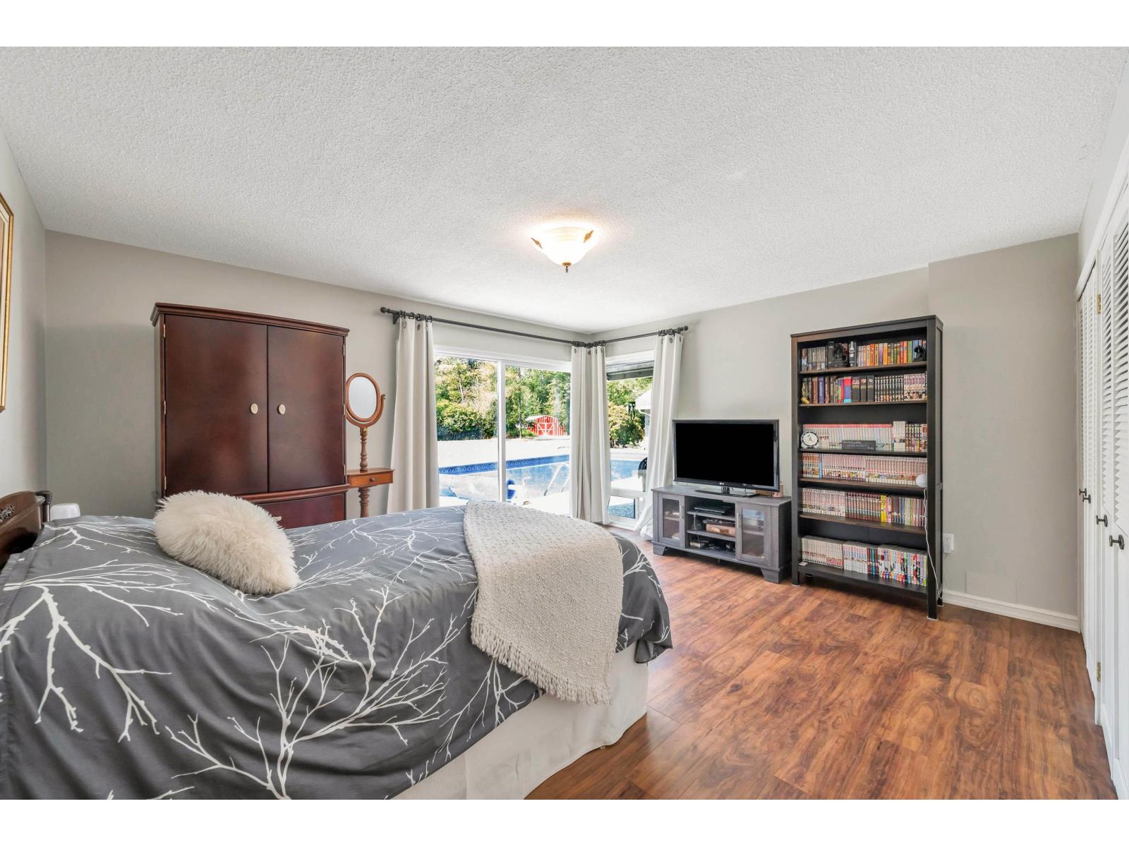 1233 231 Street Property Photo 18