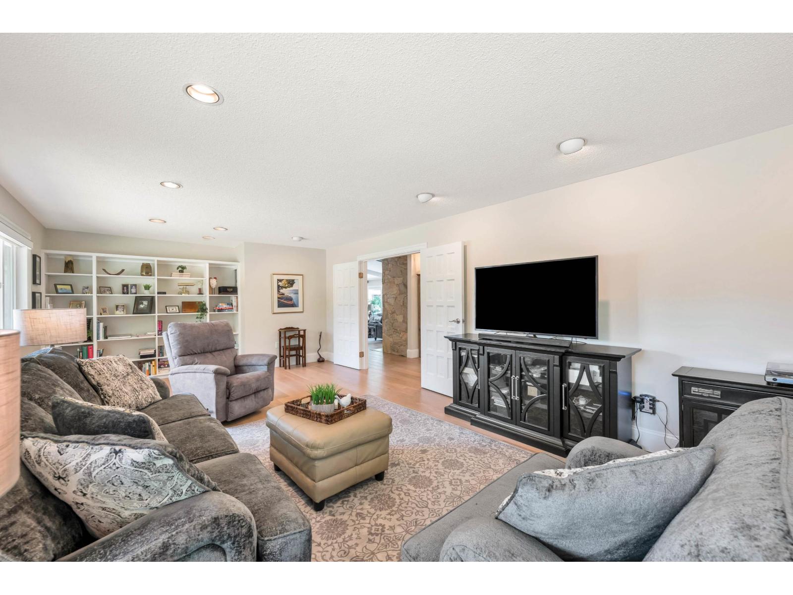 1233 231 Street Property Photo 20