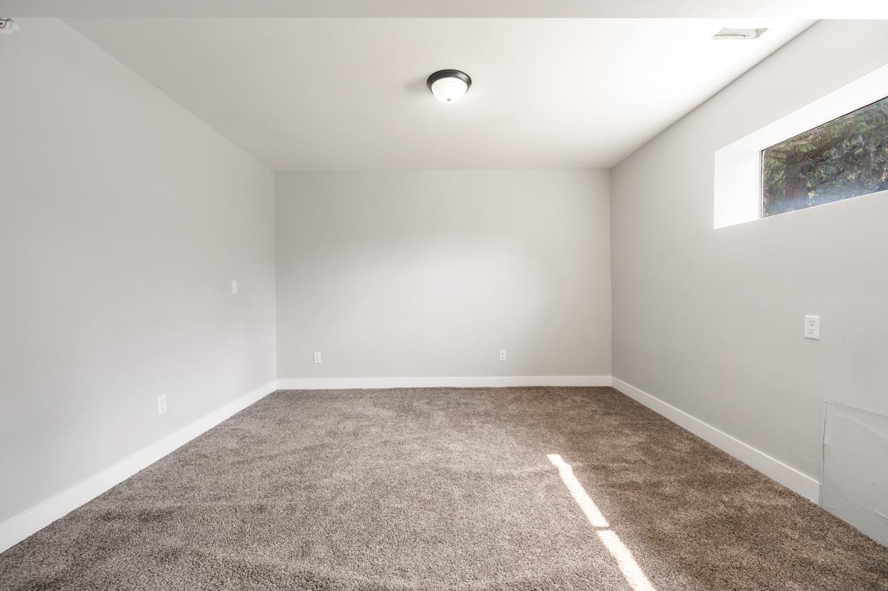 22990 70a Avenue Property Photo 18