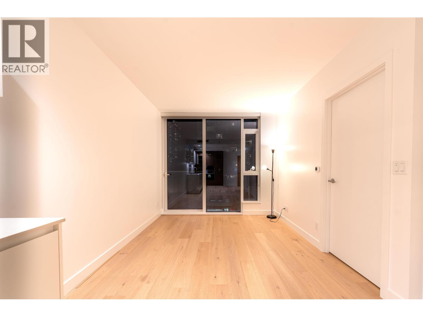 503 6000 Mckay Avenue Property Photo 11
