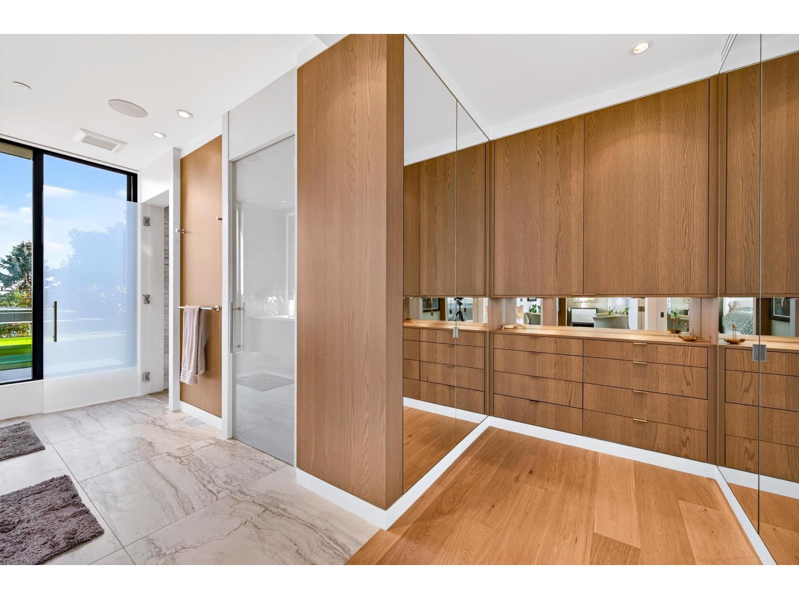13386 Marine Drive Property Photo 18