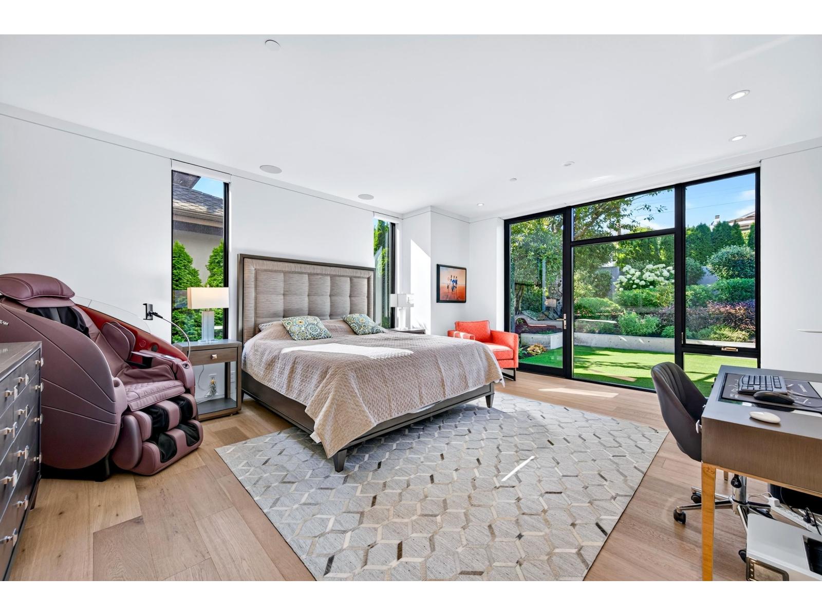 13386 Marine Drive Property Photo 19