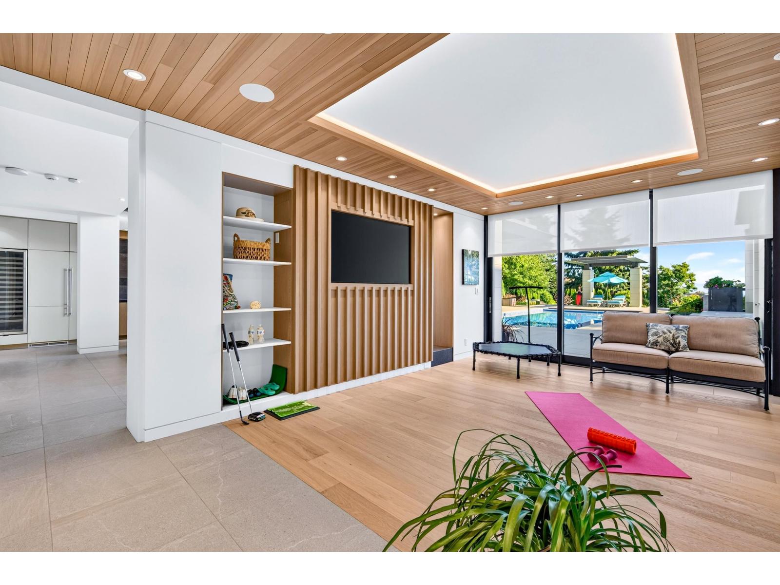 13386 Marine Drive Property Photo 23