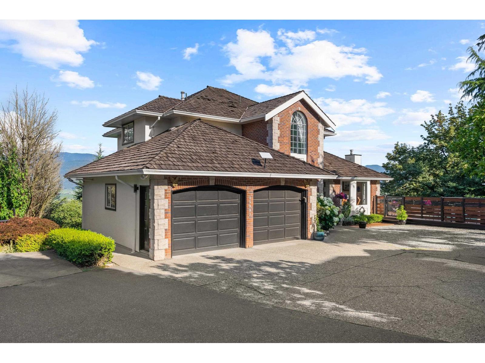 35993 Eaglecrest Place Property Photo 4
