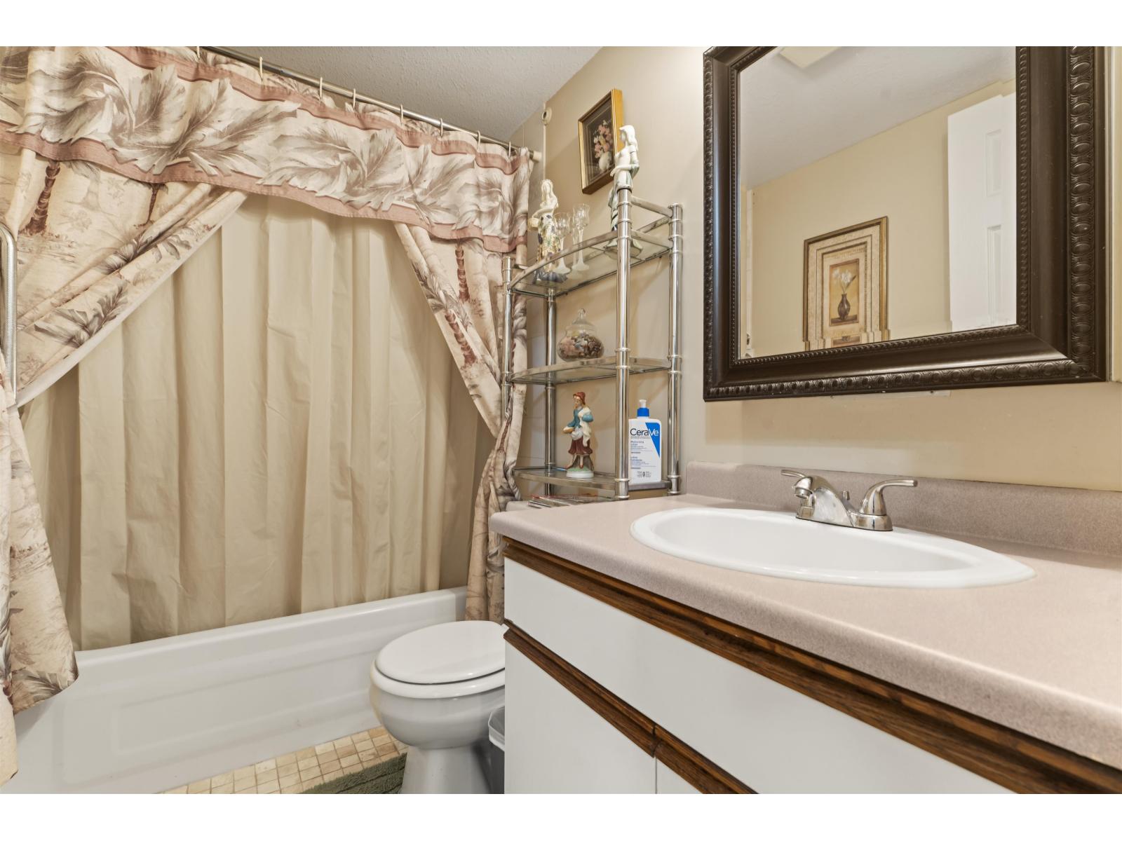 8934 Mary Street #105 Property Photo 15