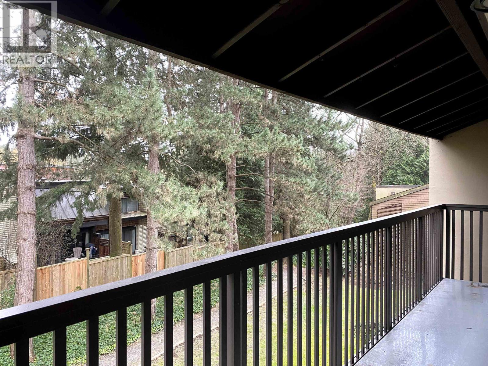 515 9867 Manchester Drive Property Photo 10