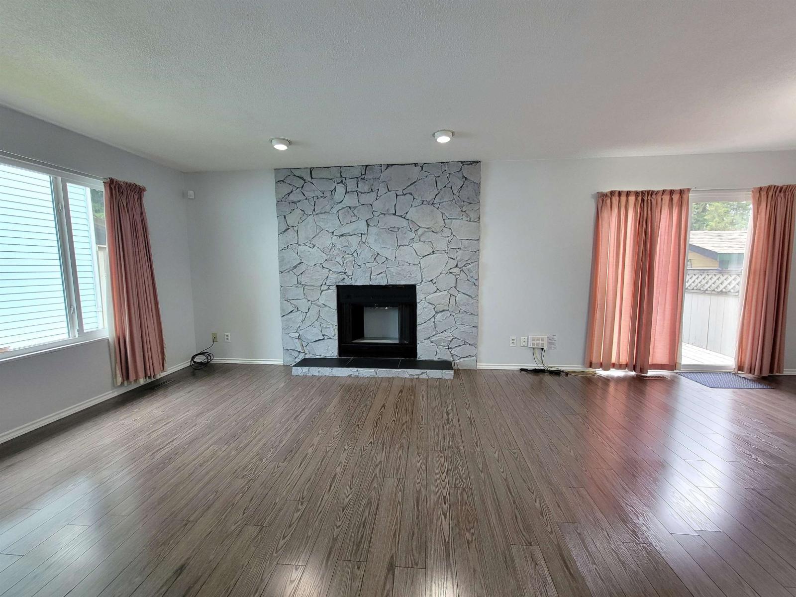 14741 101a Avenue Property Photo 3