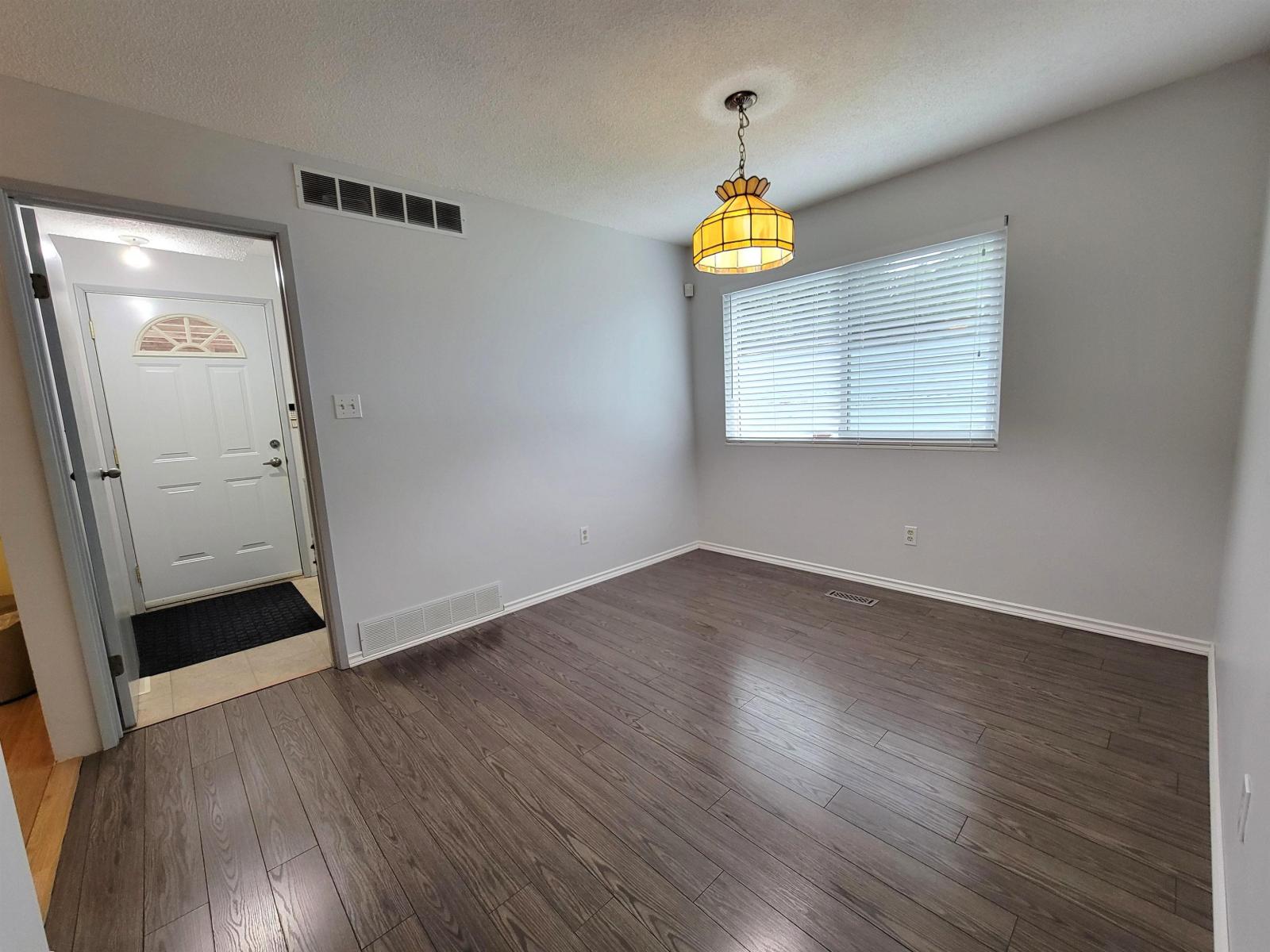 14741 101a Avenue Property Photo 11