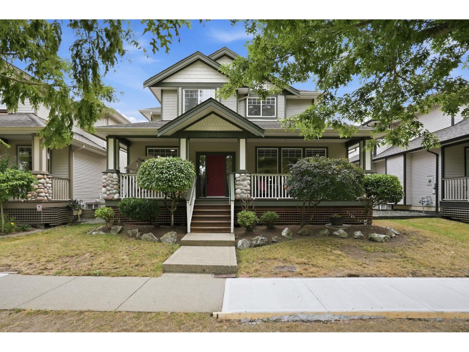 6888 189th Street Property Photo 1
