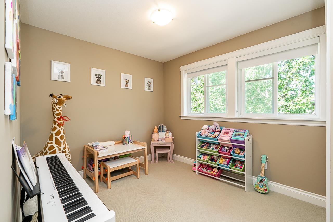 15730 34 Avenue Property Photo 22