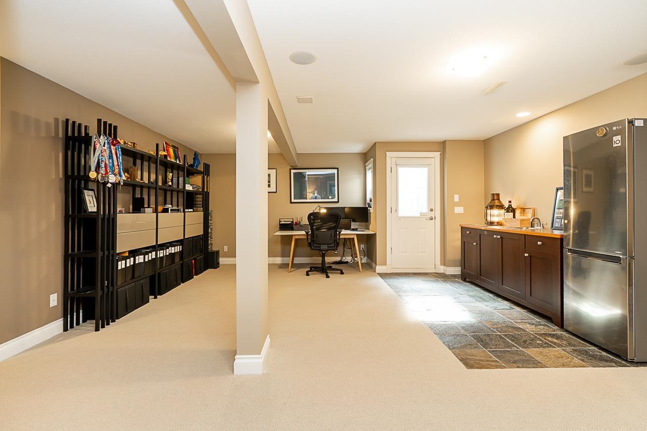 15730 34 Avenue Property Photo 26