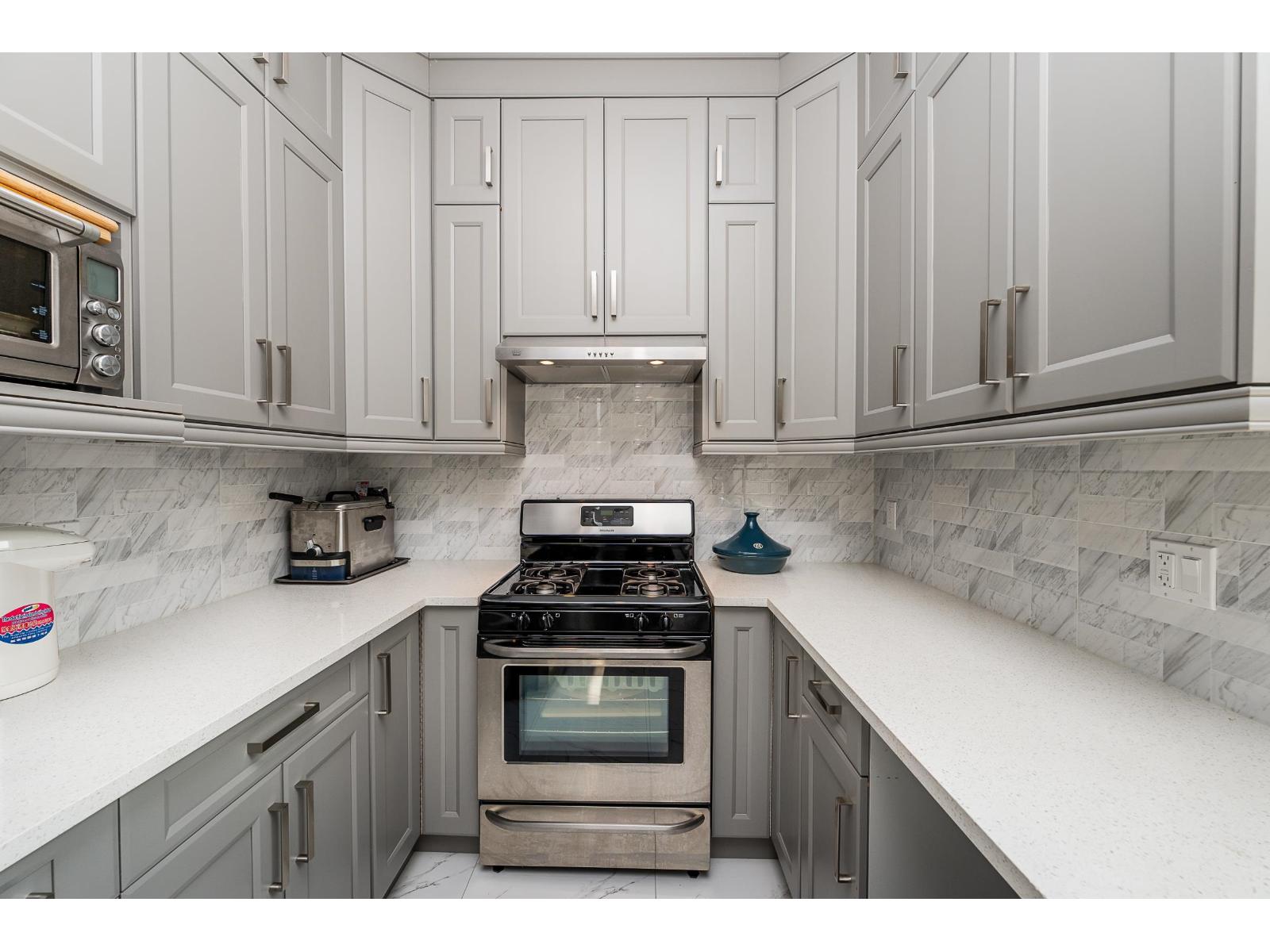 14516 110a Avenue Property Photo 7