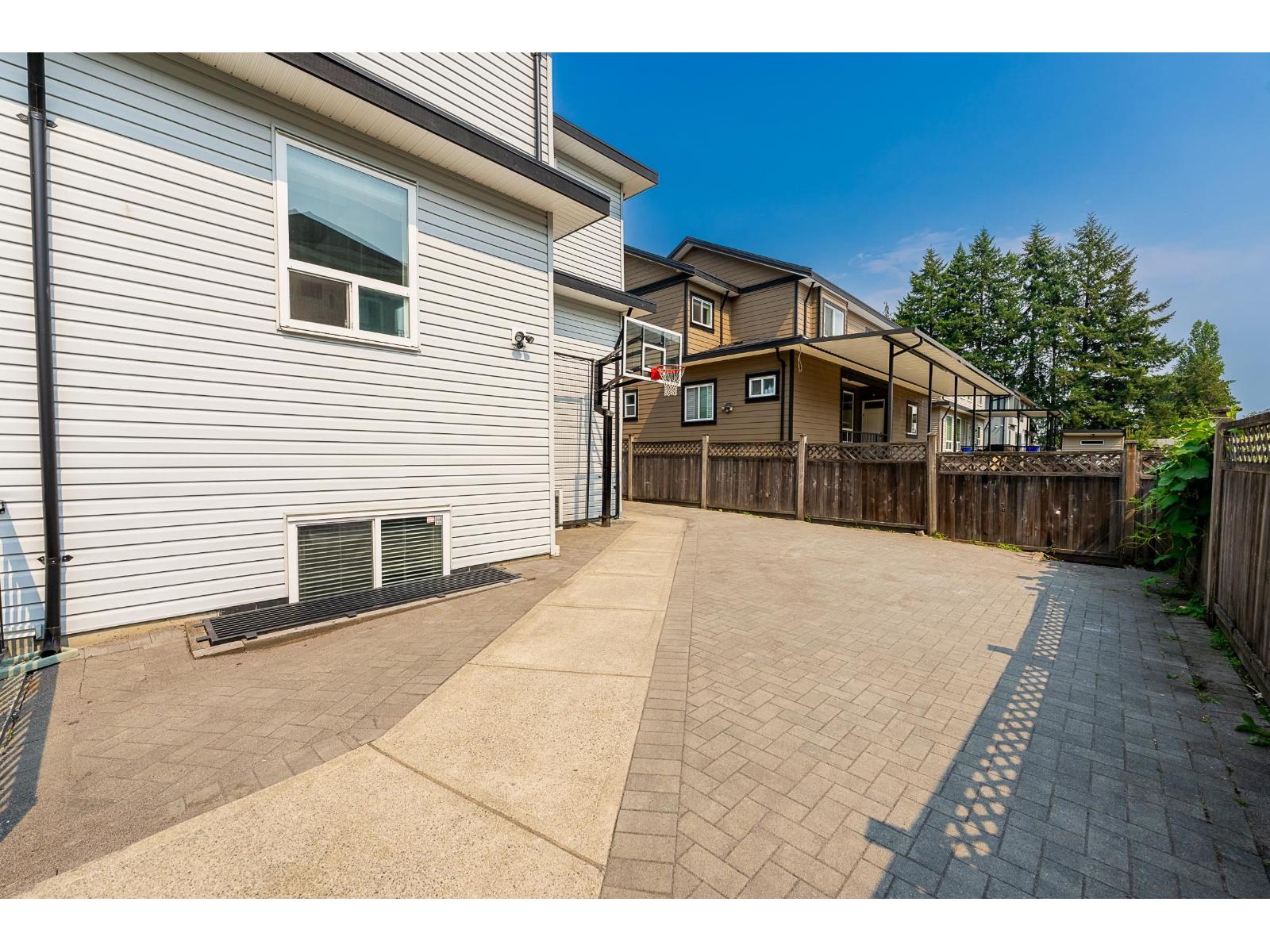 14516 110a Avenue Property Photo 25