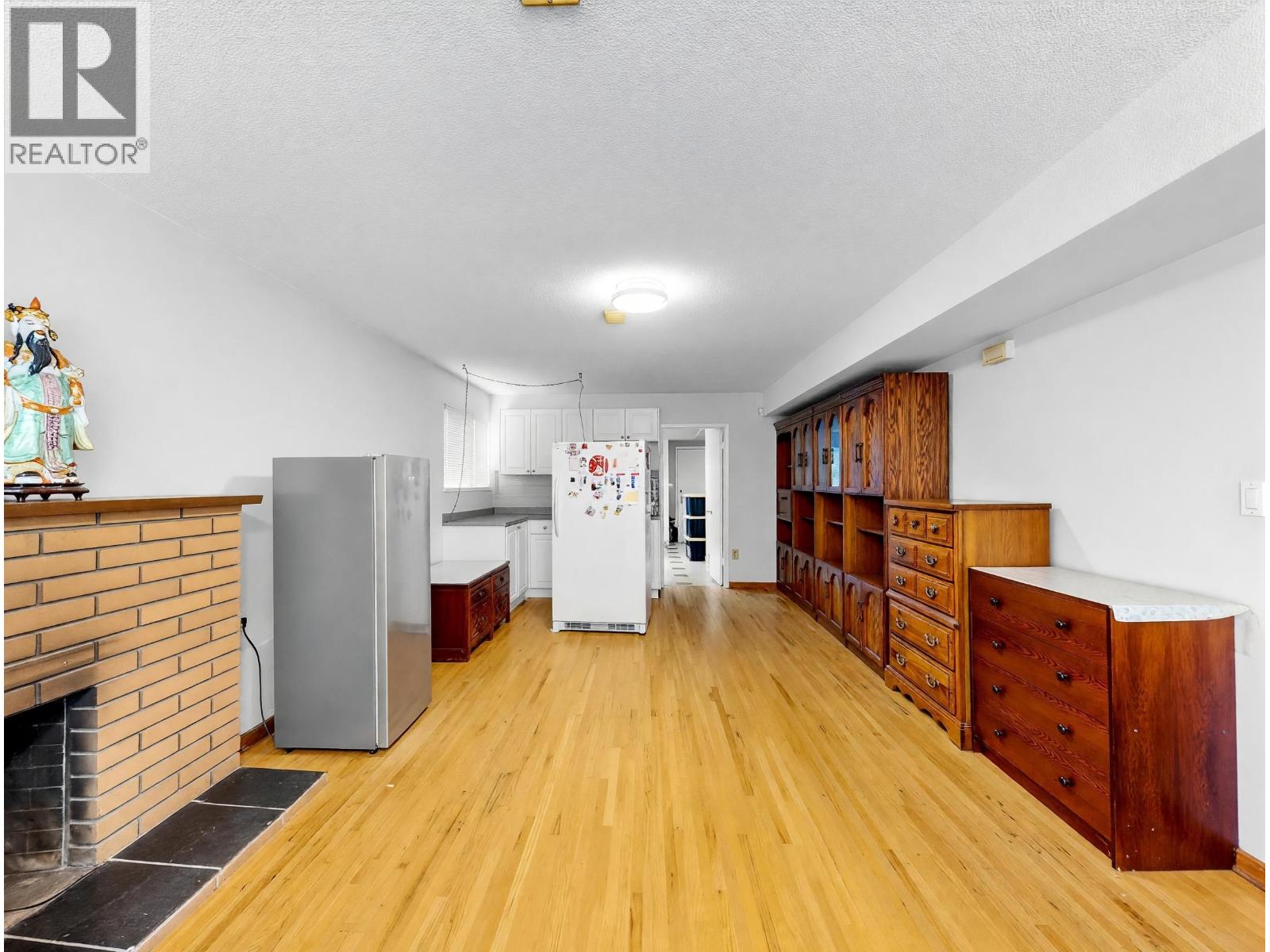 245 W 63rd Avenue Property Photo 5