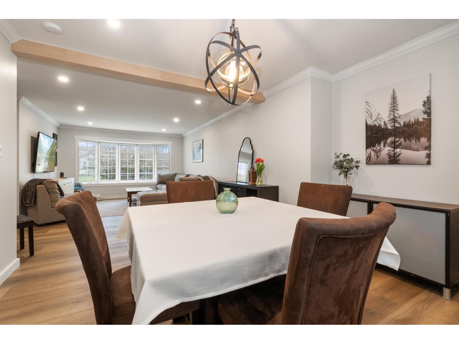 45578 Worthington Place Property Photo 5