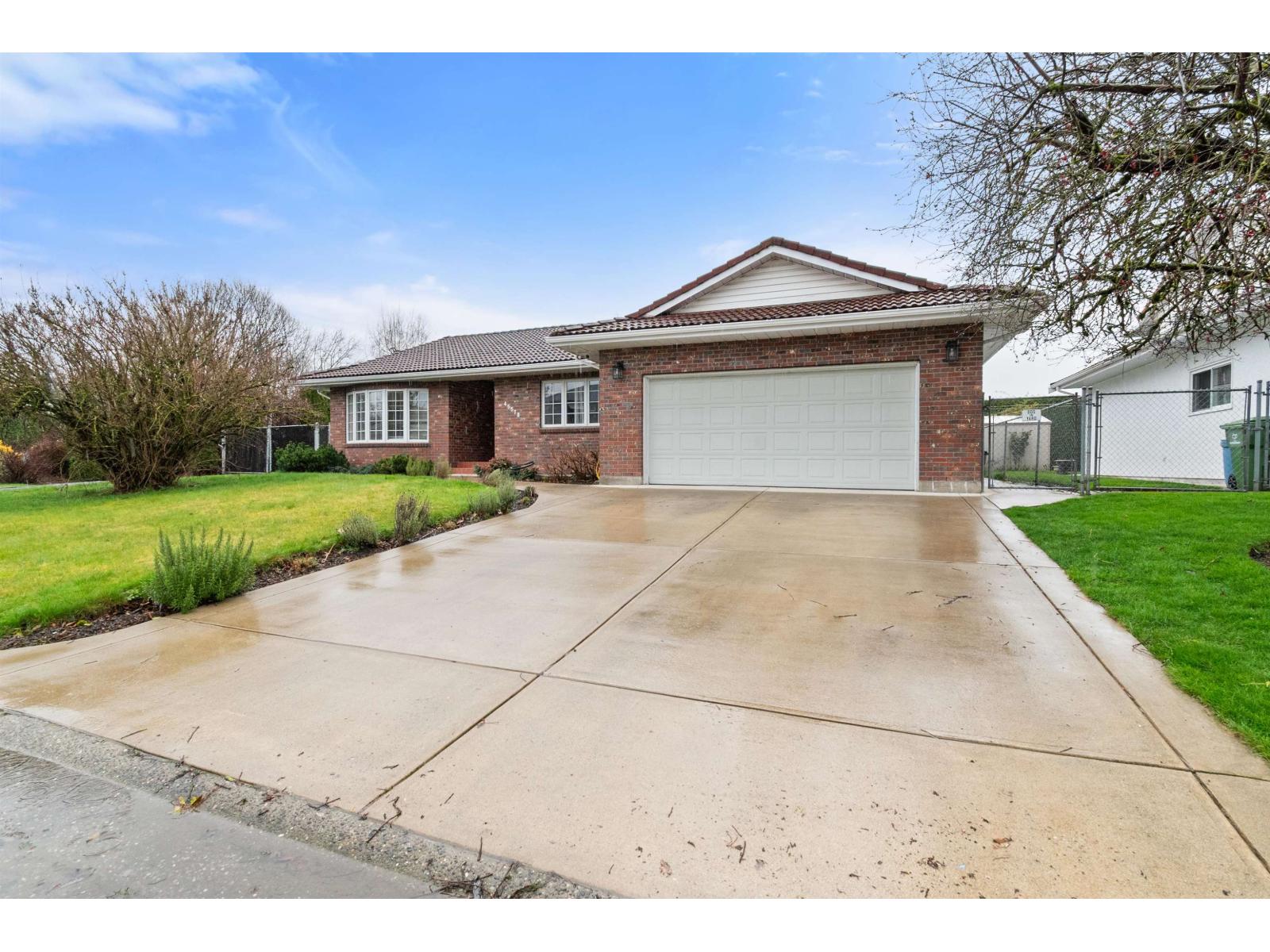 45578 Worthington Place Property Photo 30
