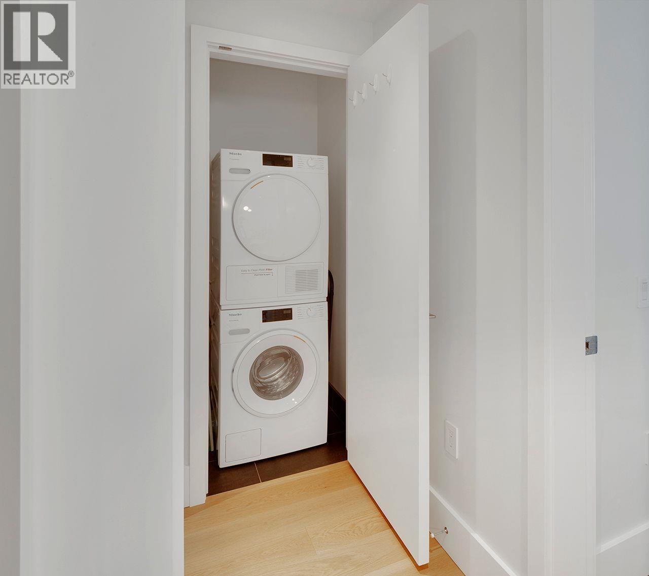 402 3101 Burfield Place Property Photo 11