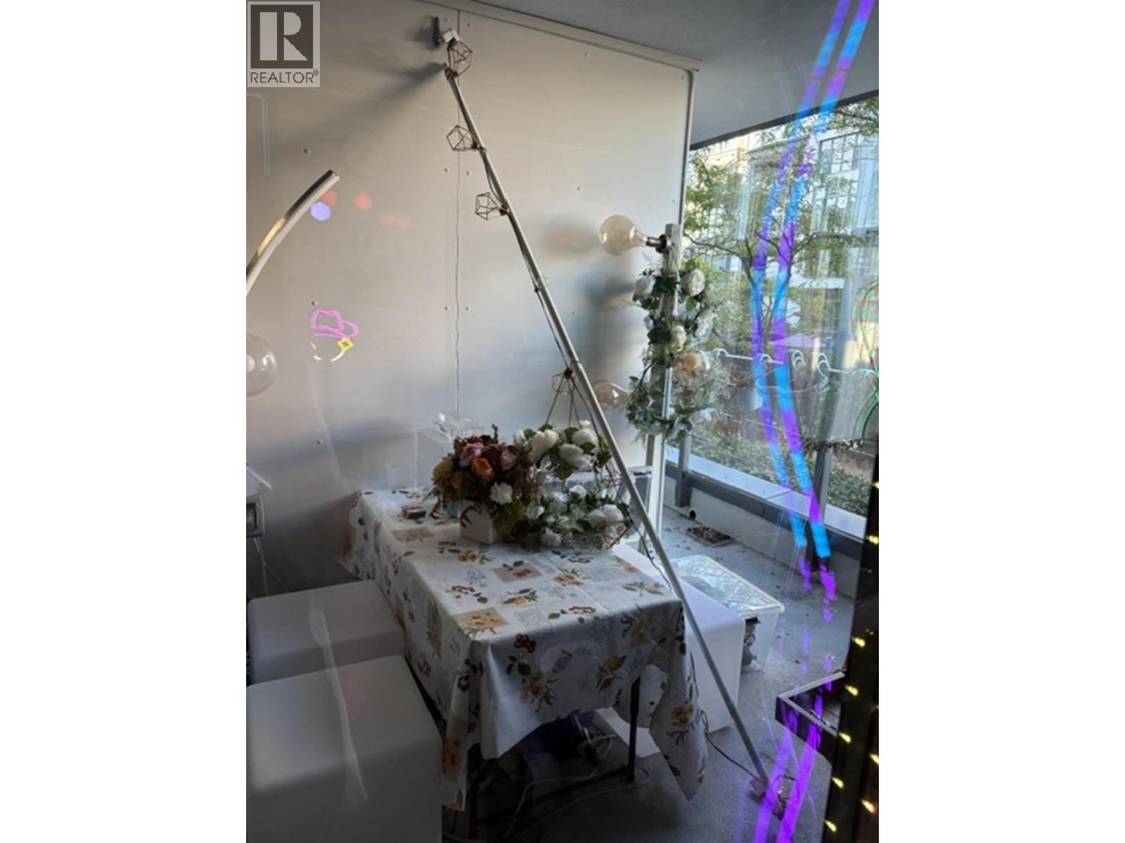 209 2468 E Broadway Property Photo 11